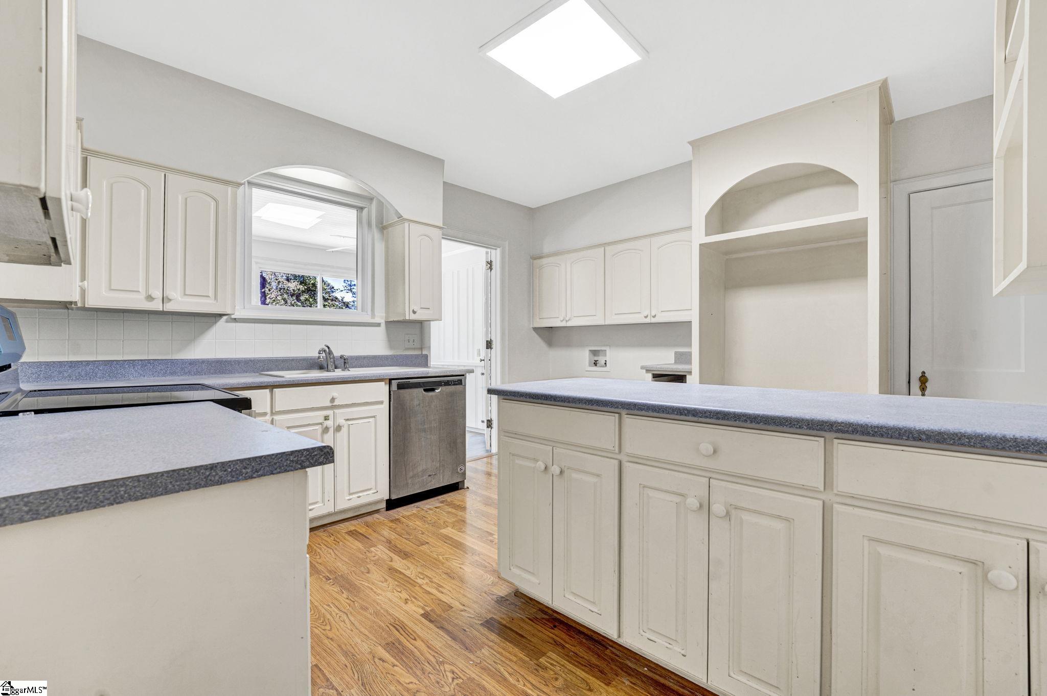 306 Hickory Street Clinton, SC 29325