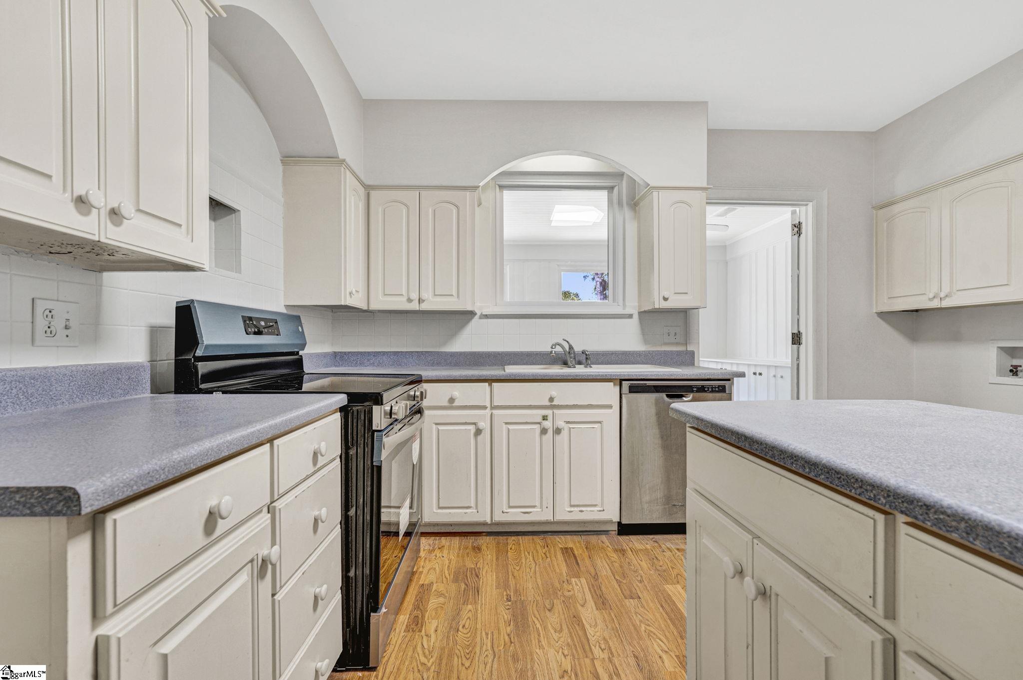 306 Hickory Street Clinton, SC 29325