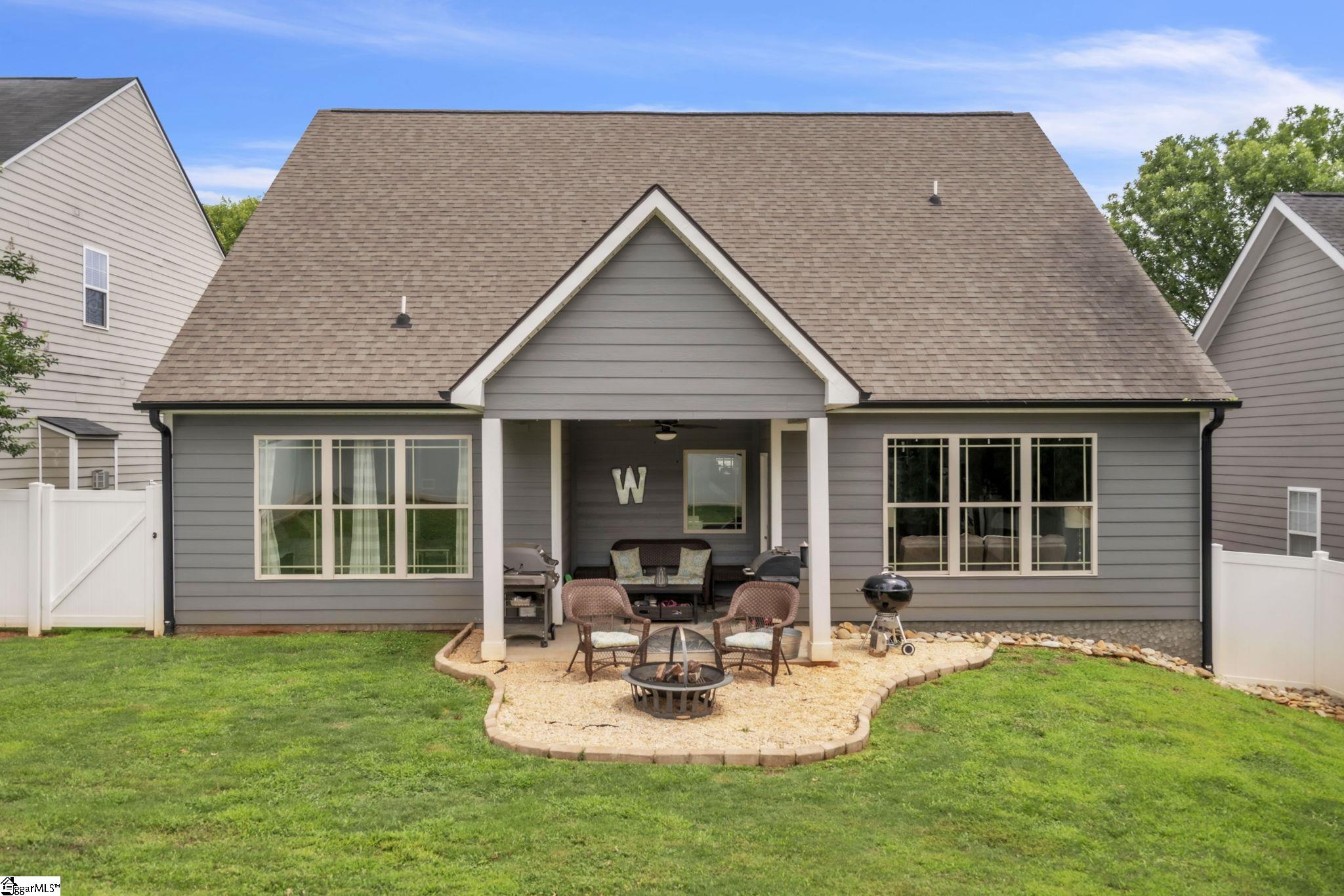 542 Drayton Hall Boulevard Duncan, SC 29334