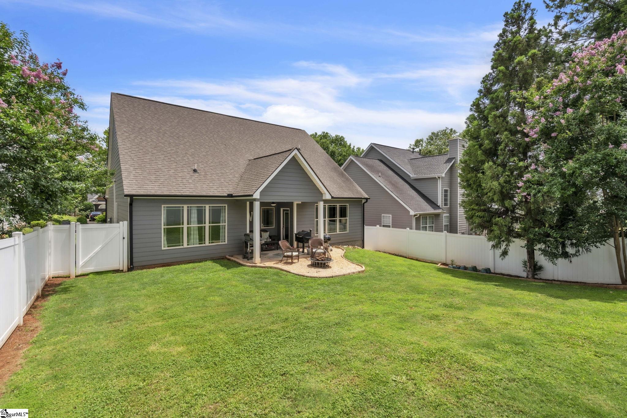 542 Drayton Hall Boulevard Duncan, SC 29334