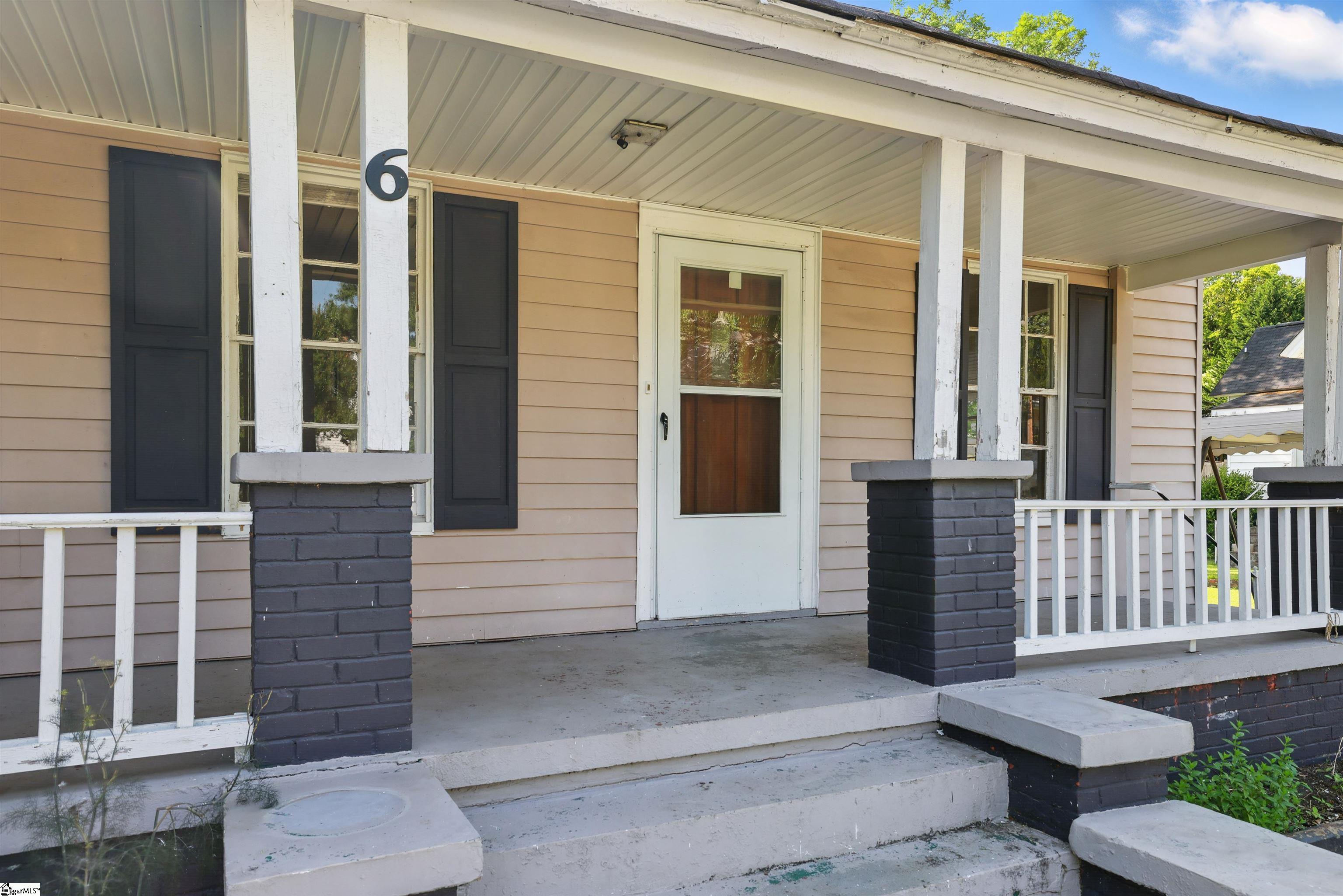 6 Duke Street Greenville, SC 29605