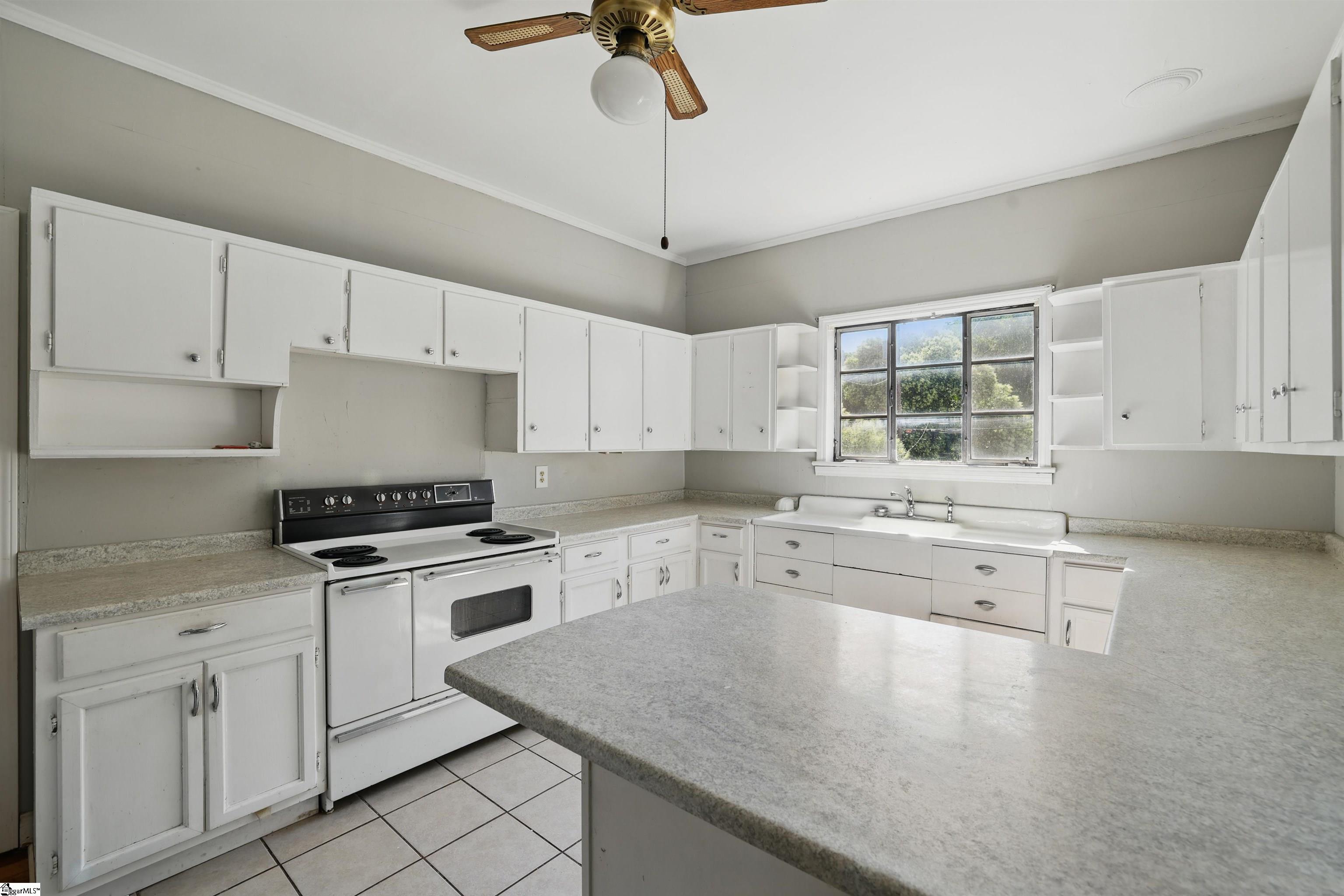 6 Duke Street Greenville, SC 29605