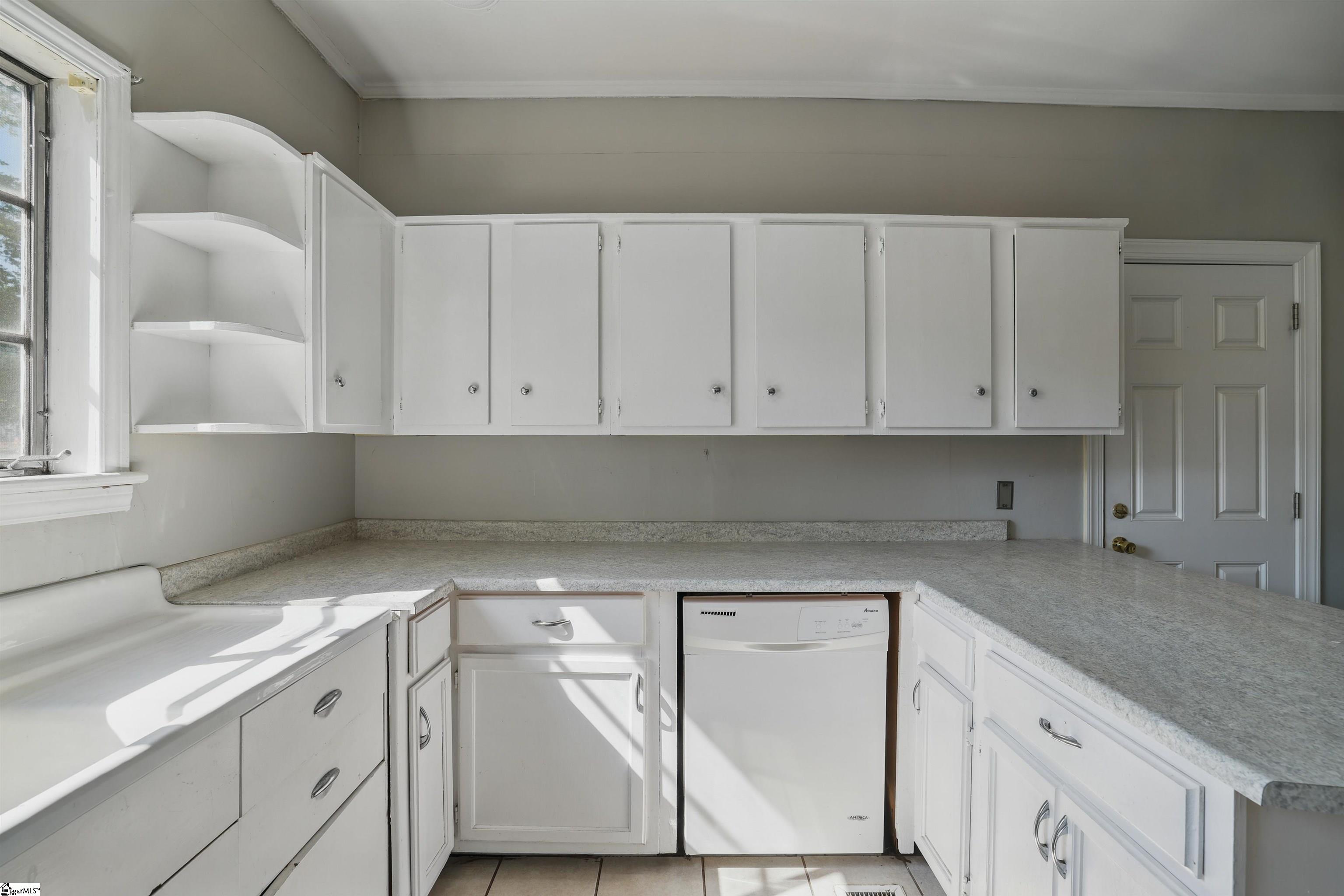 6 Duke Street Greenville, SC 29605