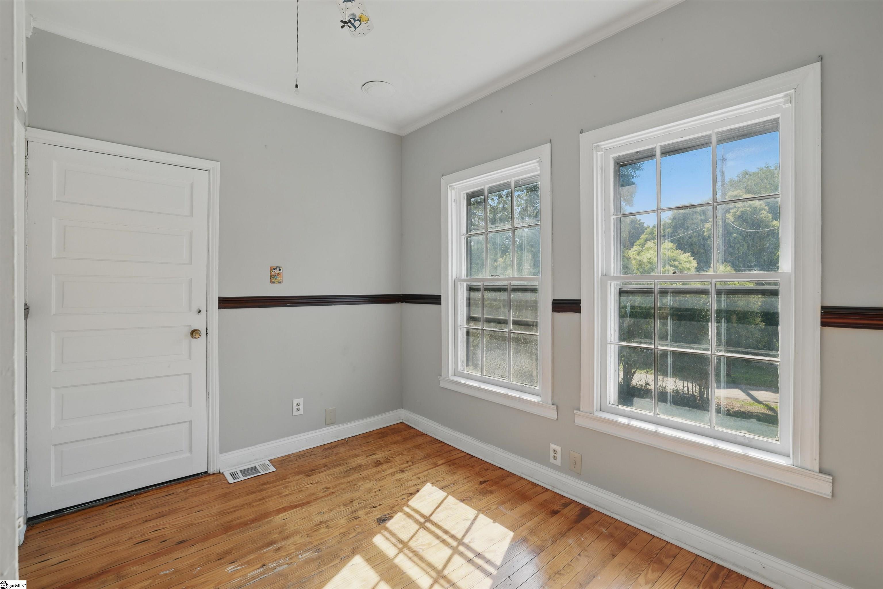 6 Duke Street Greenville, SC 29605