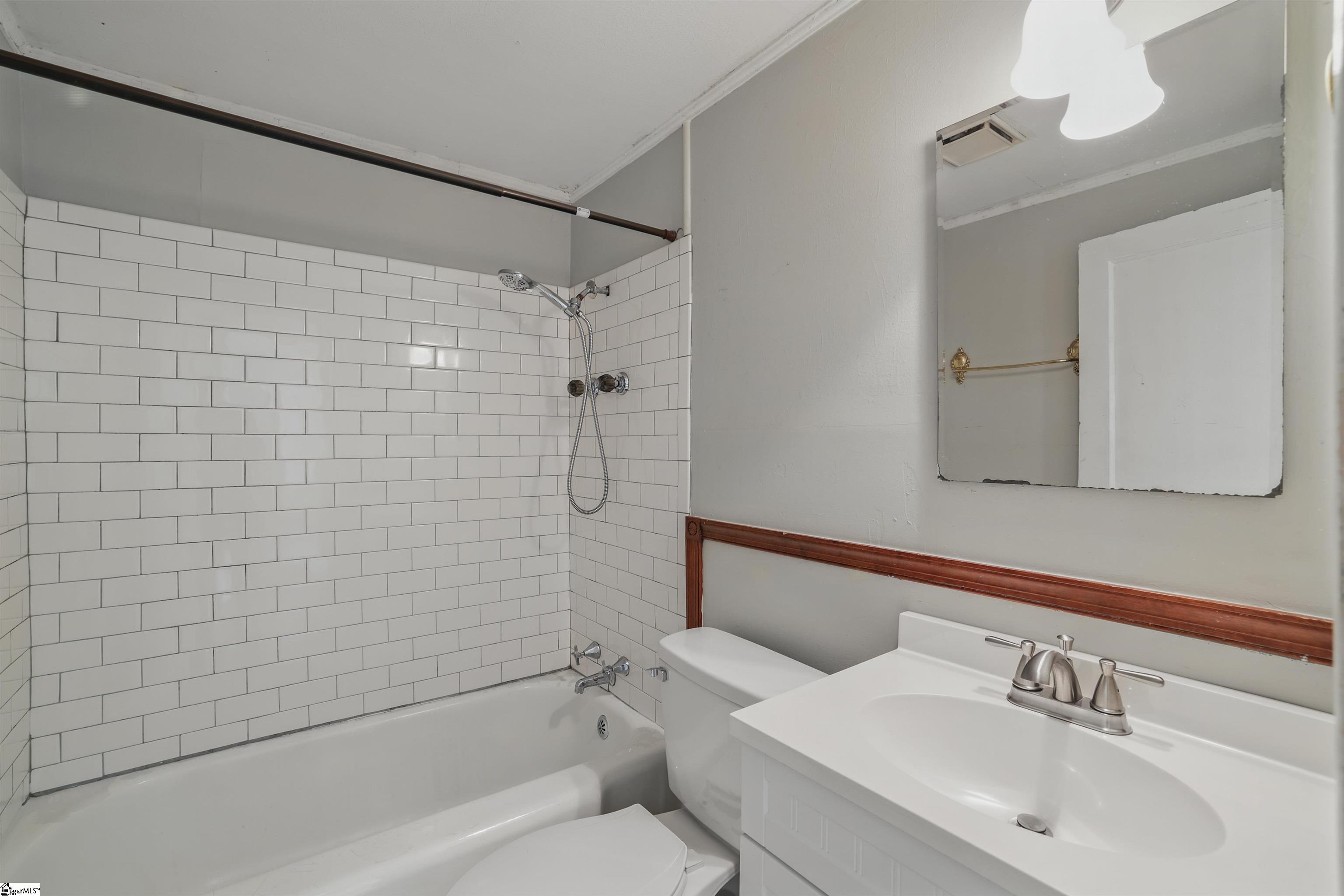 6 Duke Street Greenville, SC 29605