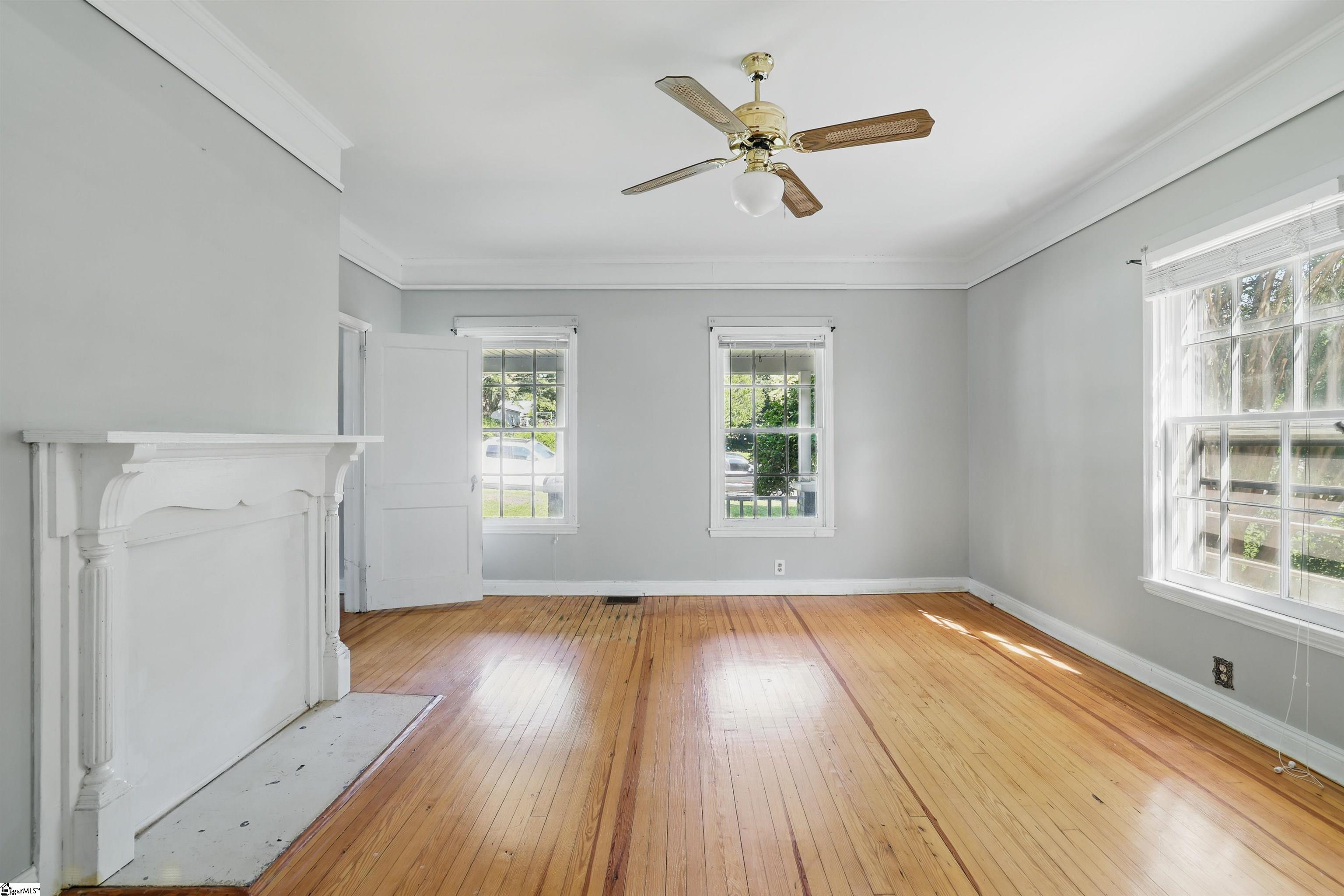 6 Duke Street Greenville, SC 29605