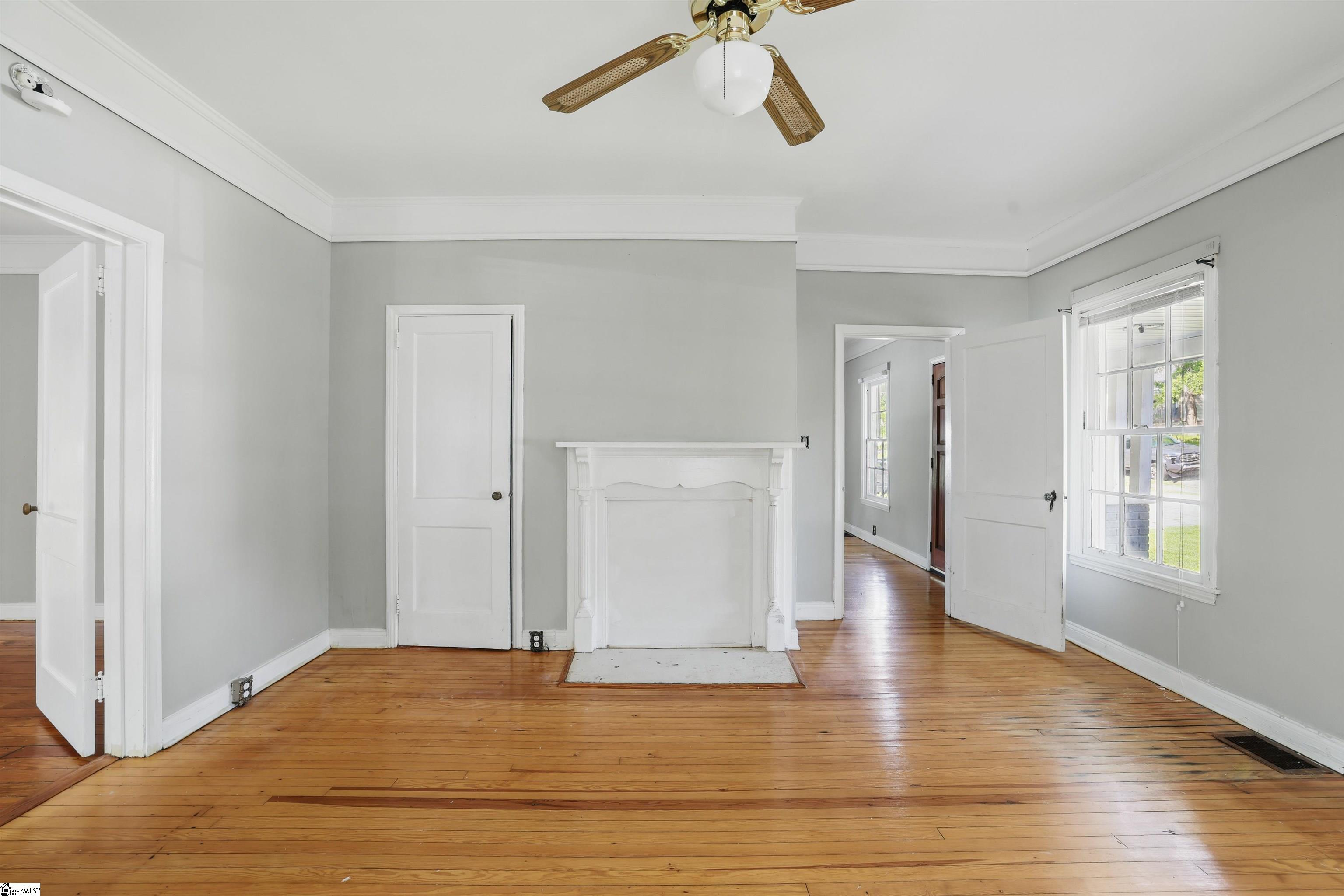 6 Duke Street Greenville, SC 29605