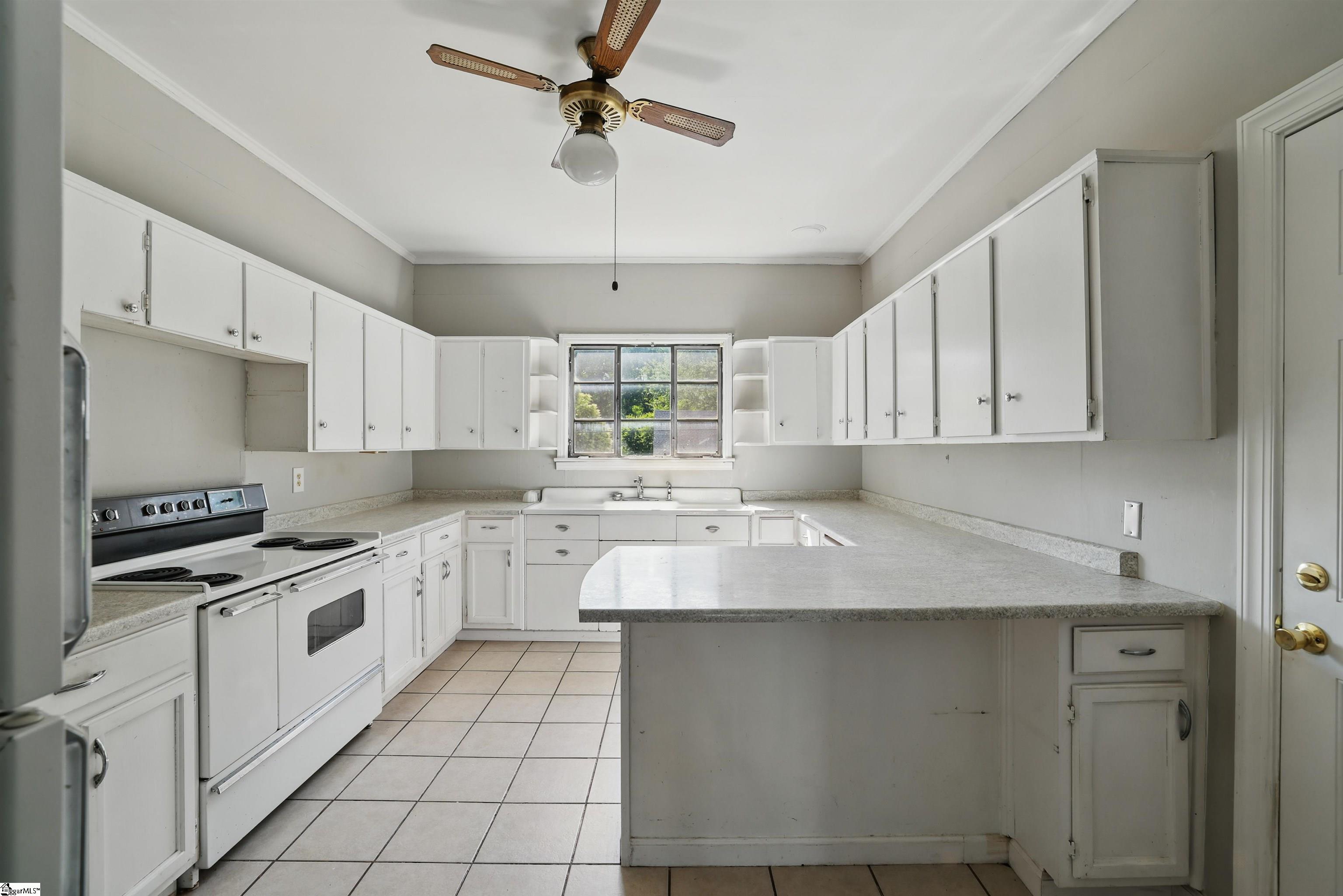 6 Duke Street Greenville, SC 29605