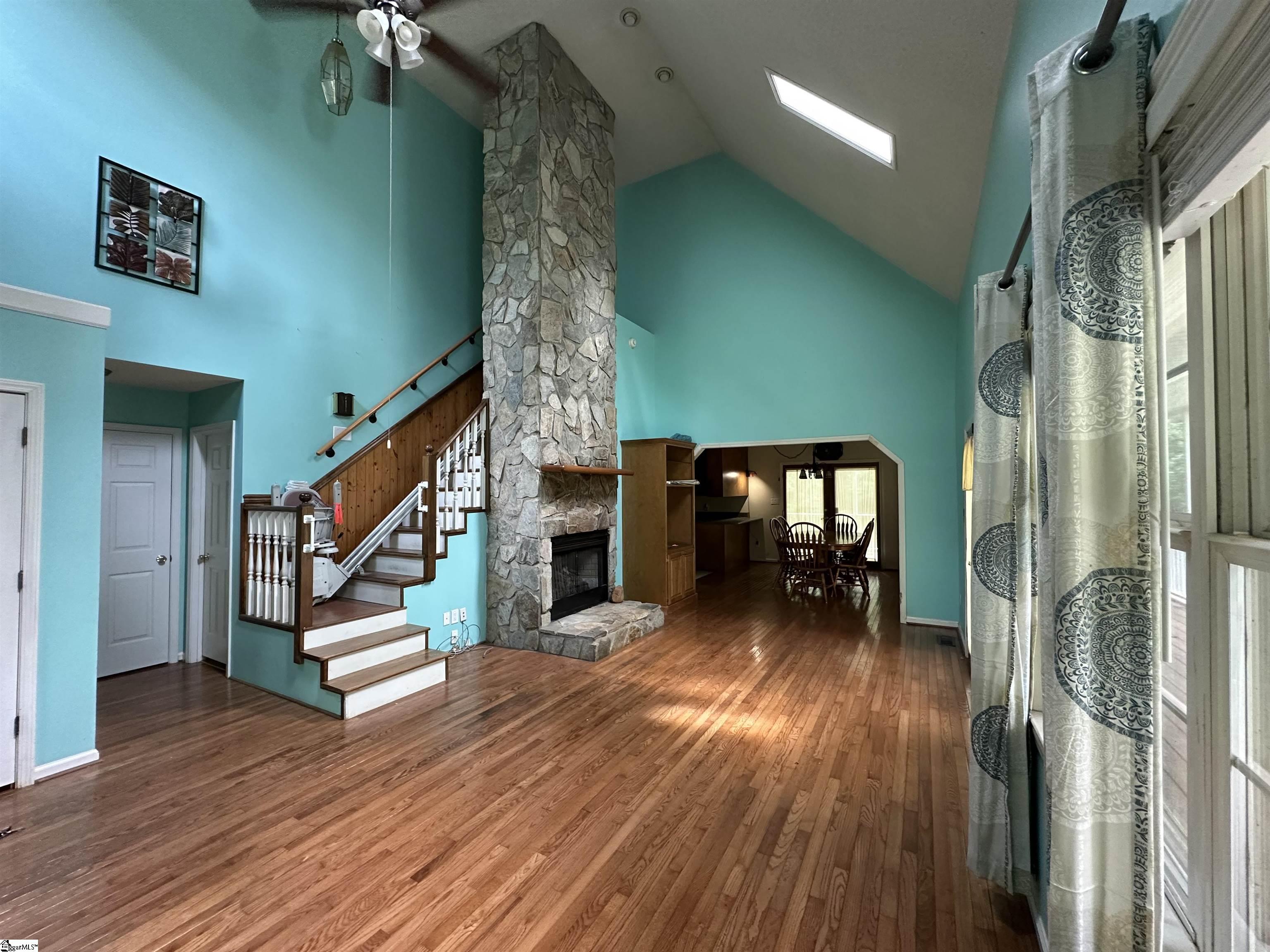 693 Grandwood Boulevard Gray Court, SC 29645