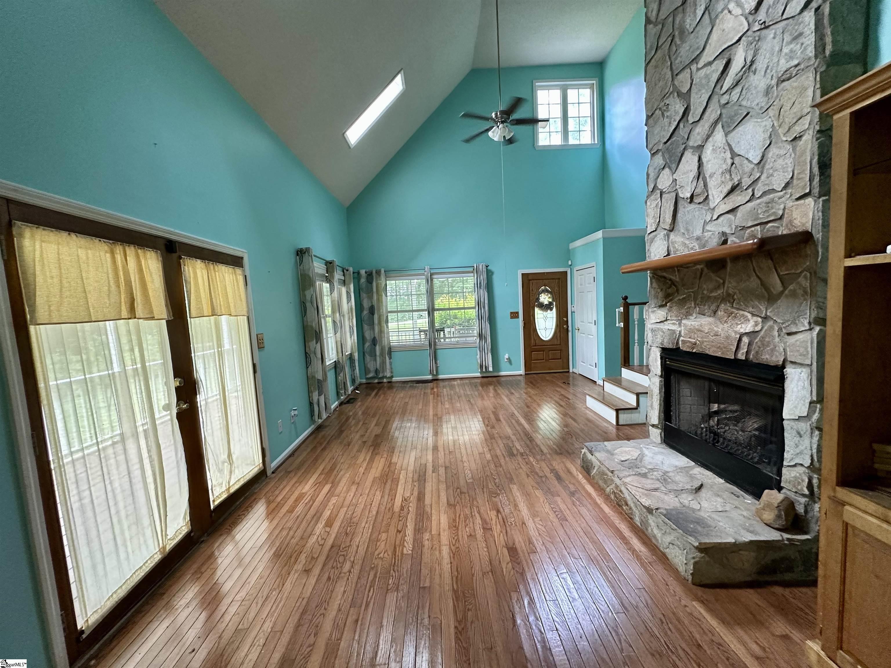 693 Grandwood Boulevard Gray Court, SC 29645