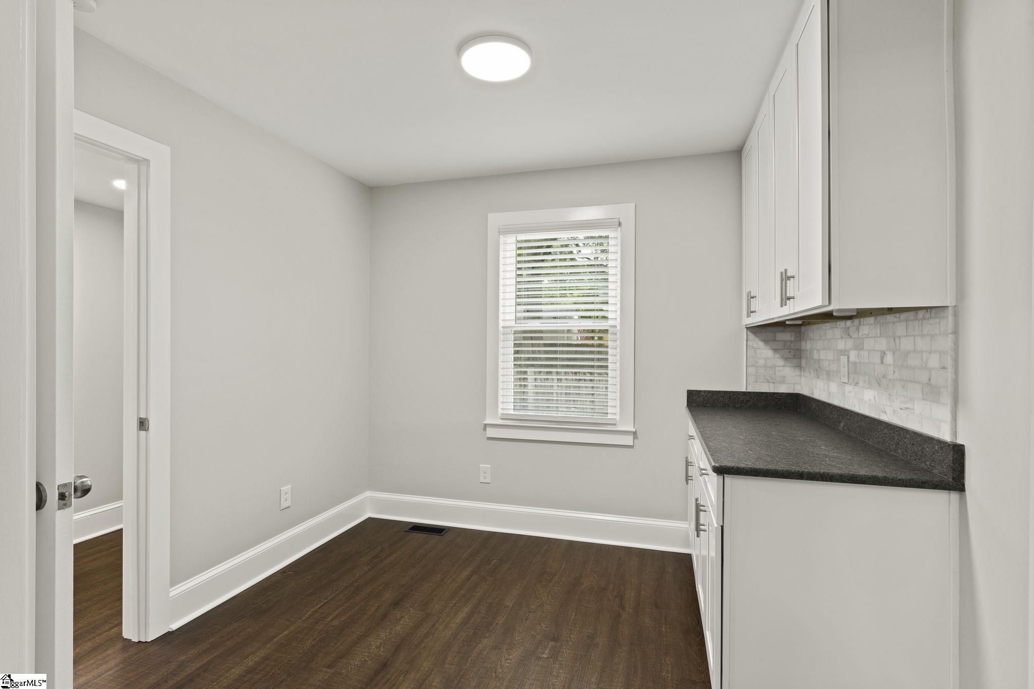 9 Callahan Avenue Greenville, SC 29617