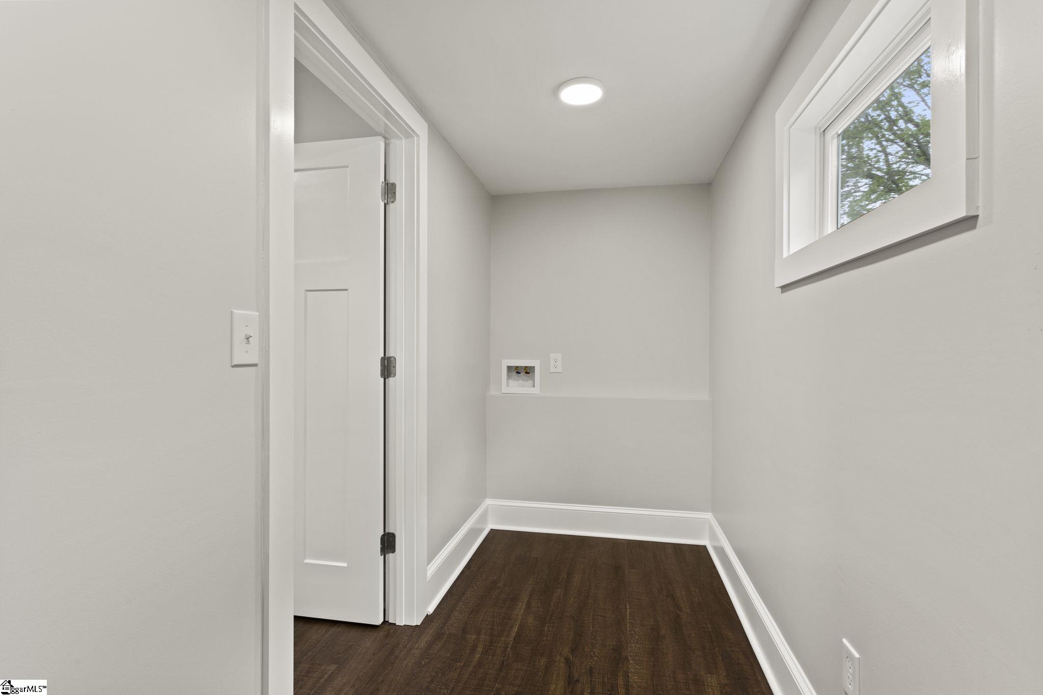 9 Callahan Avenue Greenville, SC 29617