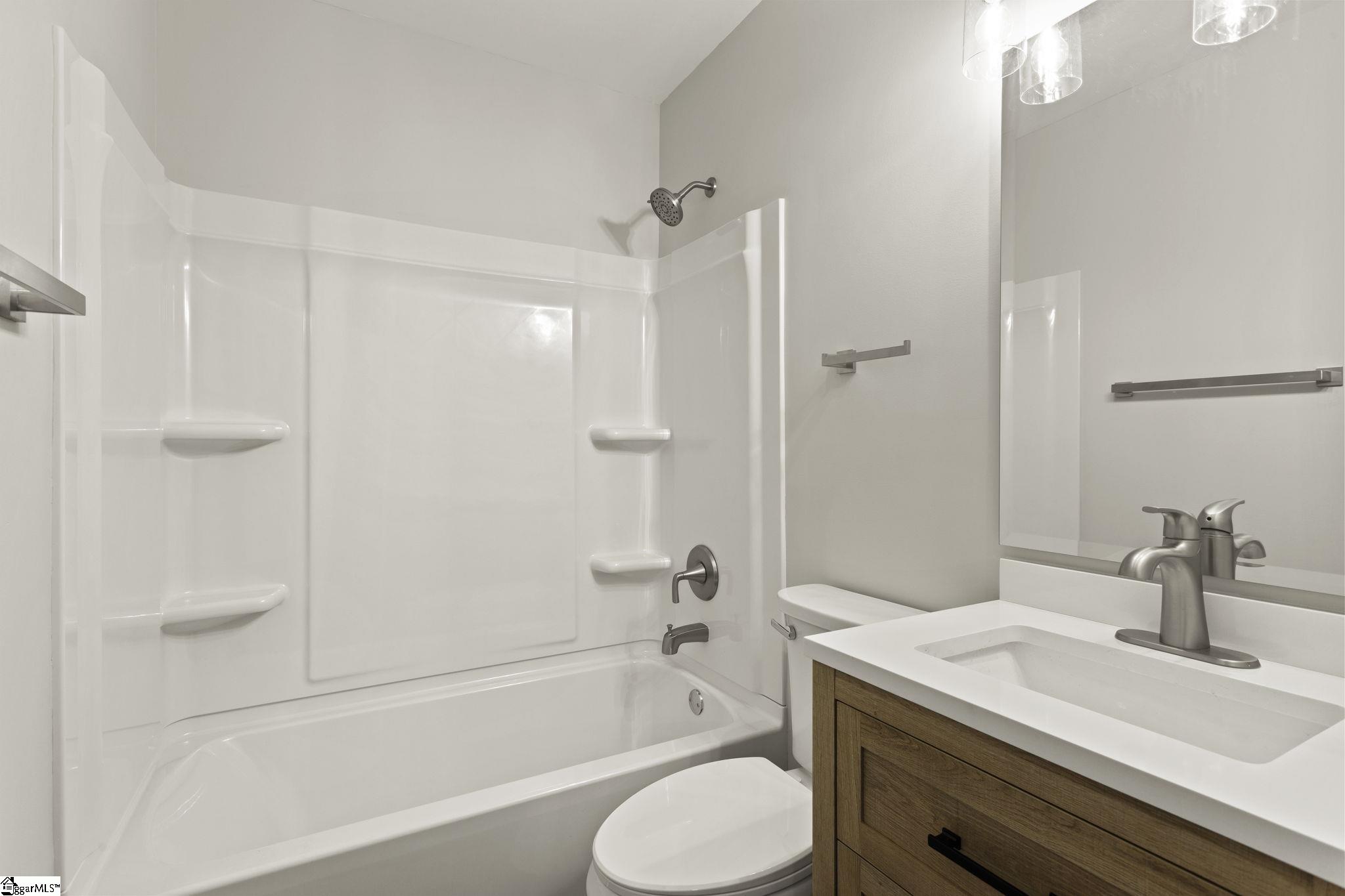 9 Callahan Avenue Greenville, SC 29617