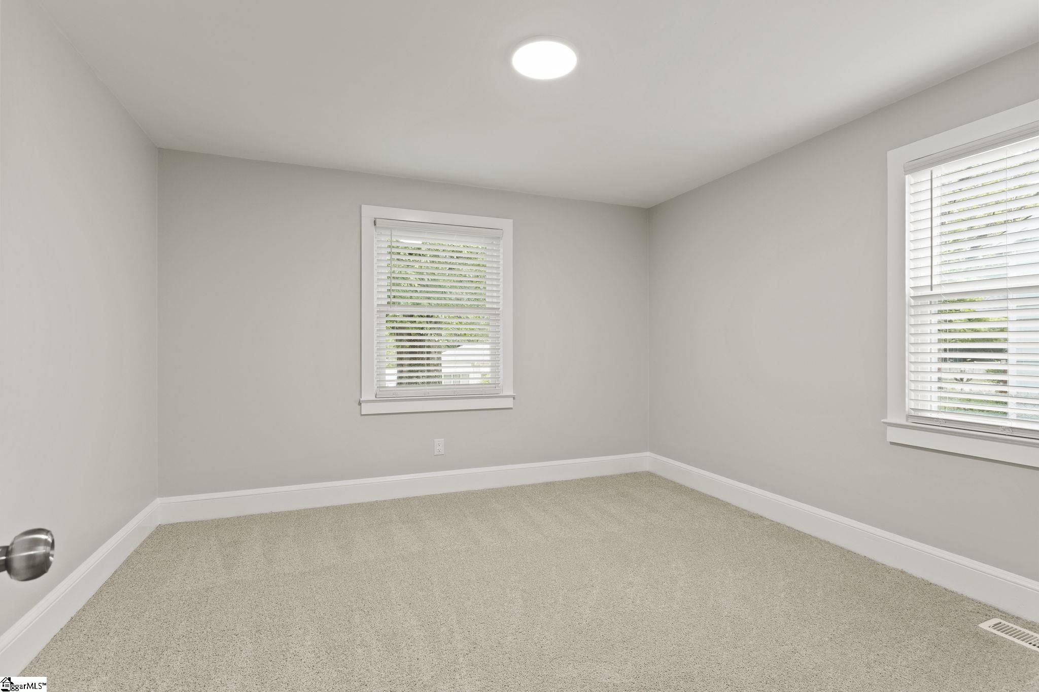 9 Callahan Avenue Greenville, SC 29617
