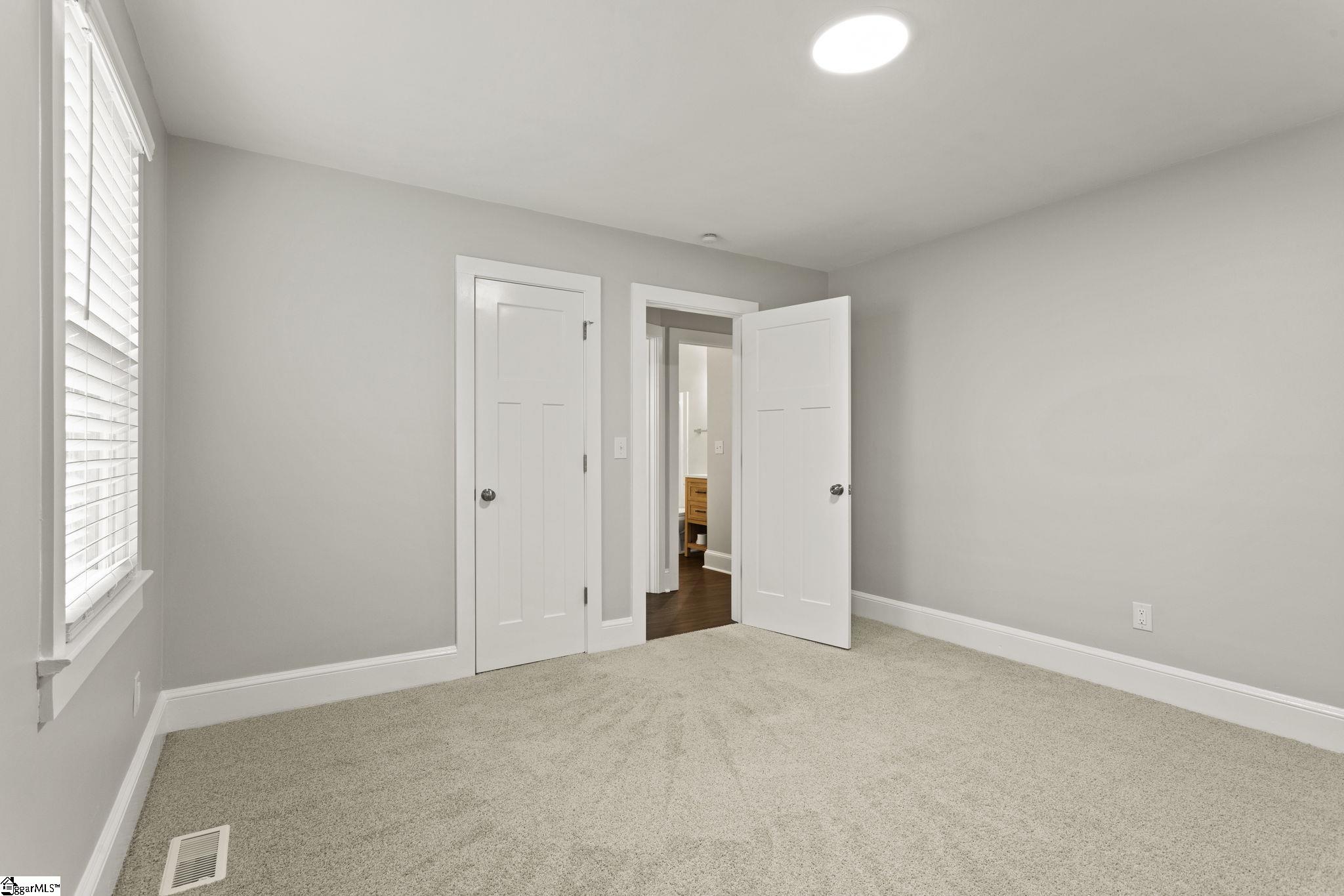 9 Callahan Avenue Greenville, SC 29617