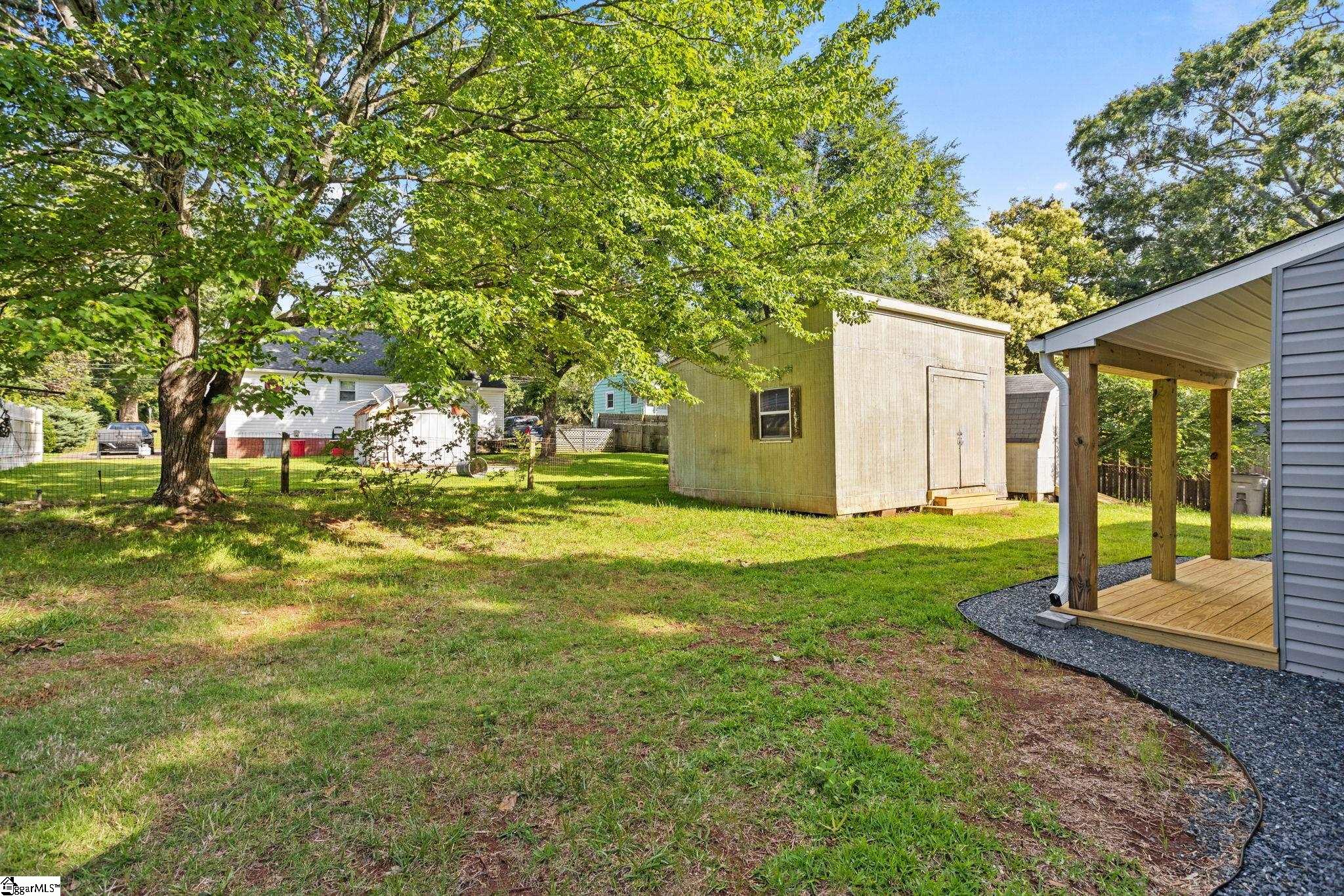 9 Callahan Avenue Greenville, SC 29617