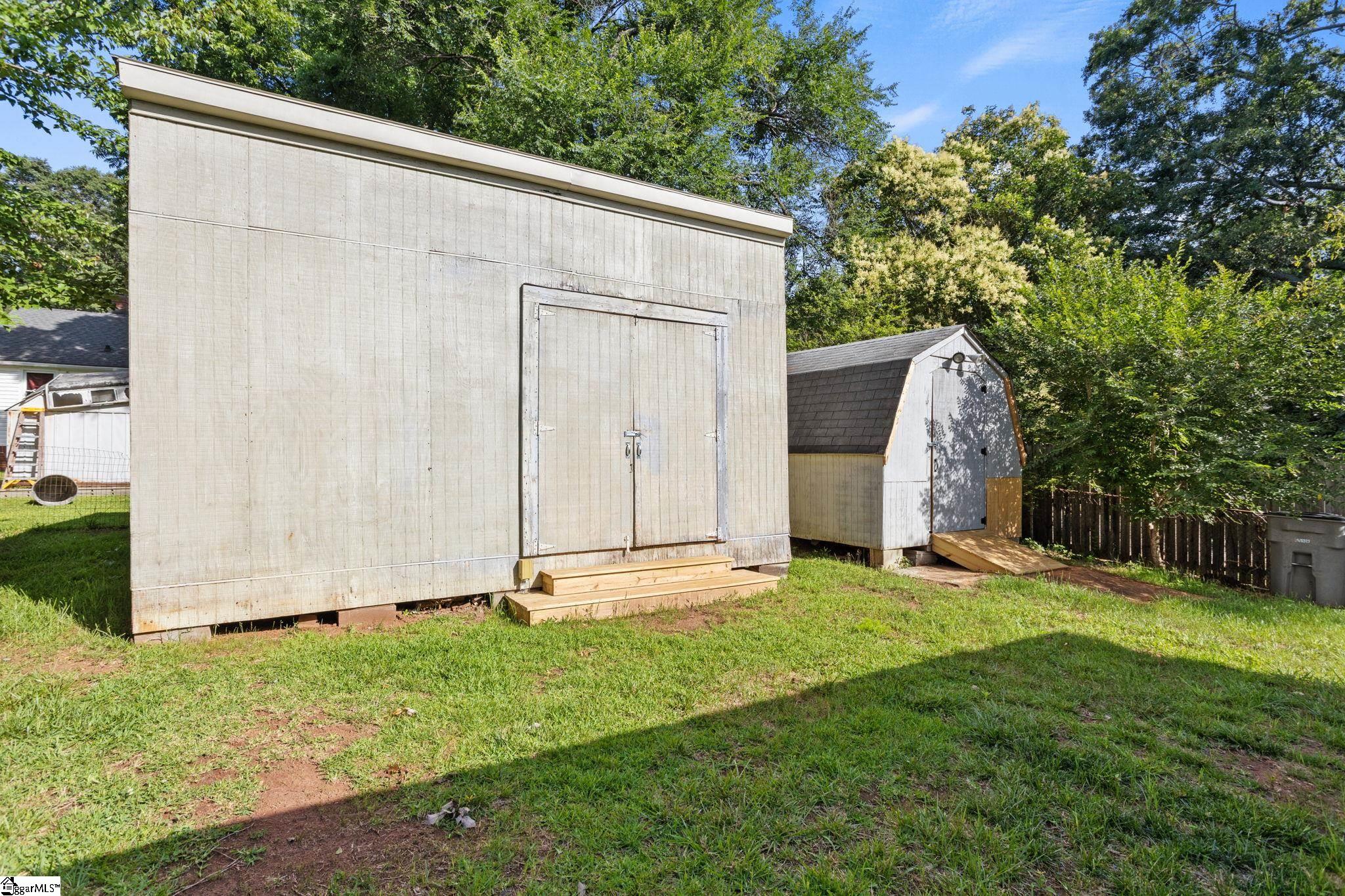 9 Callahan Avenue Greenville, SC 29617