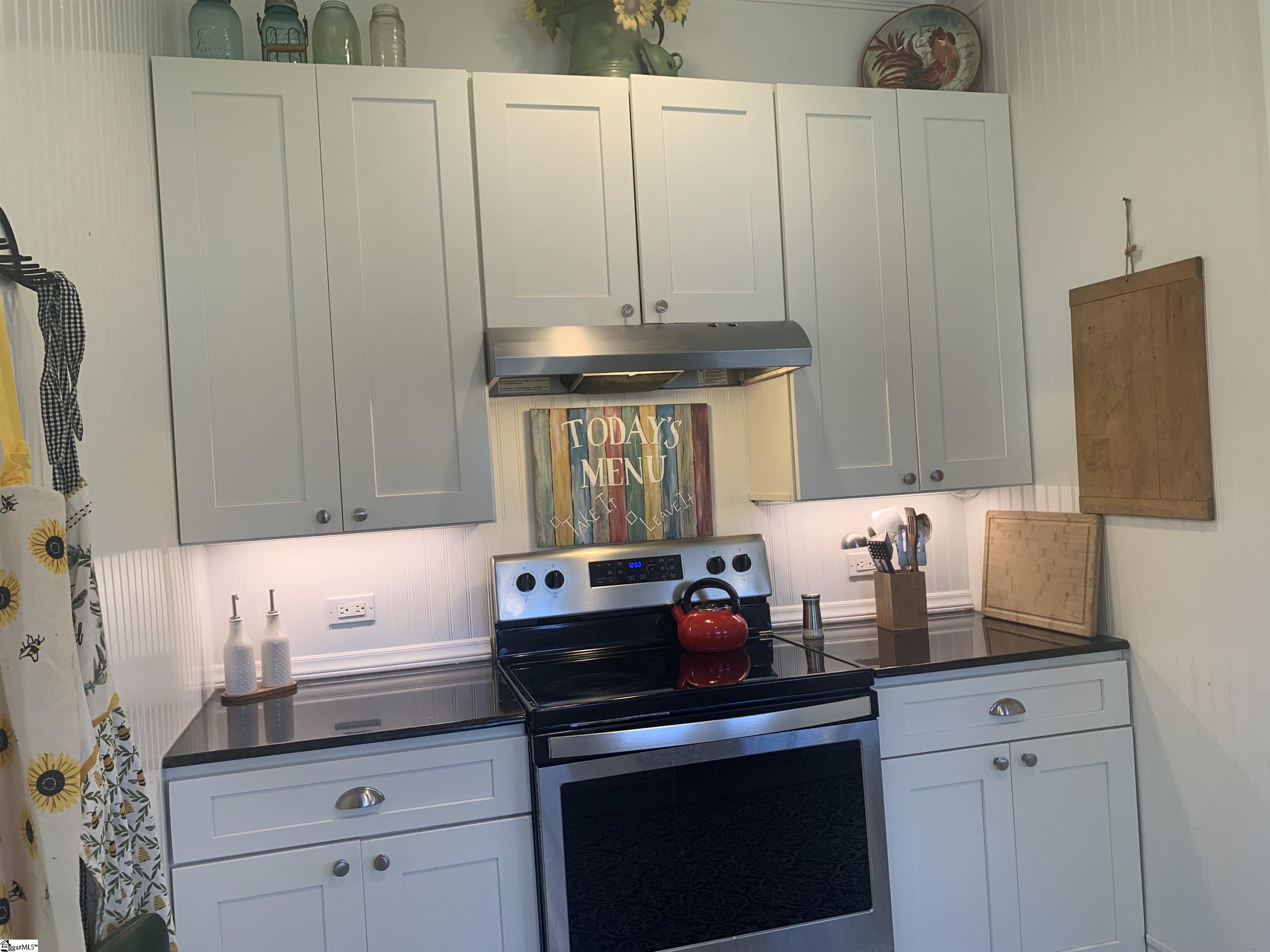 102 Highland Road Easley, SC 29640