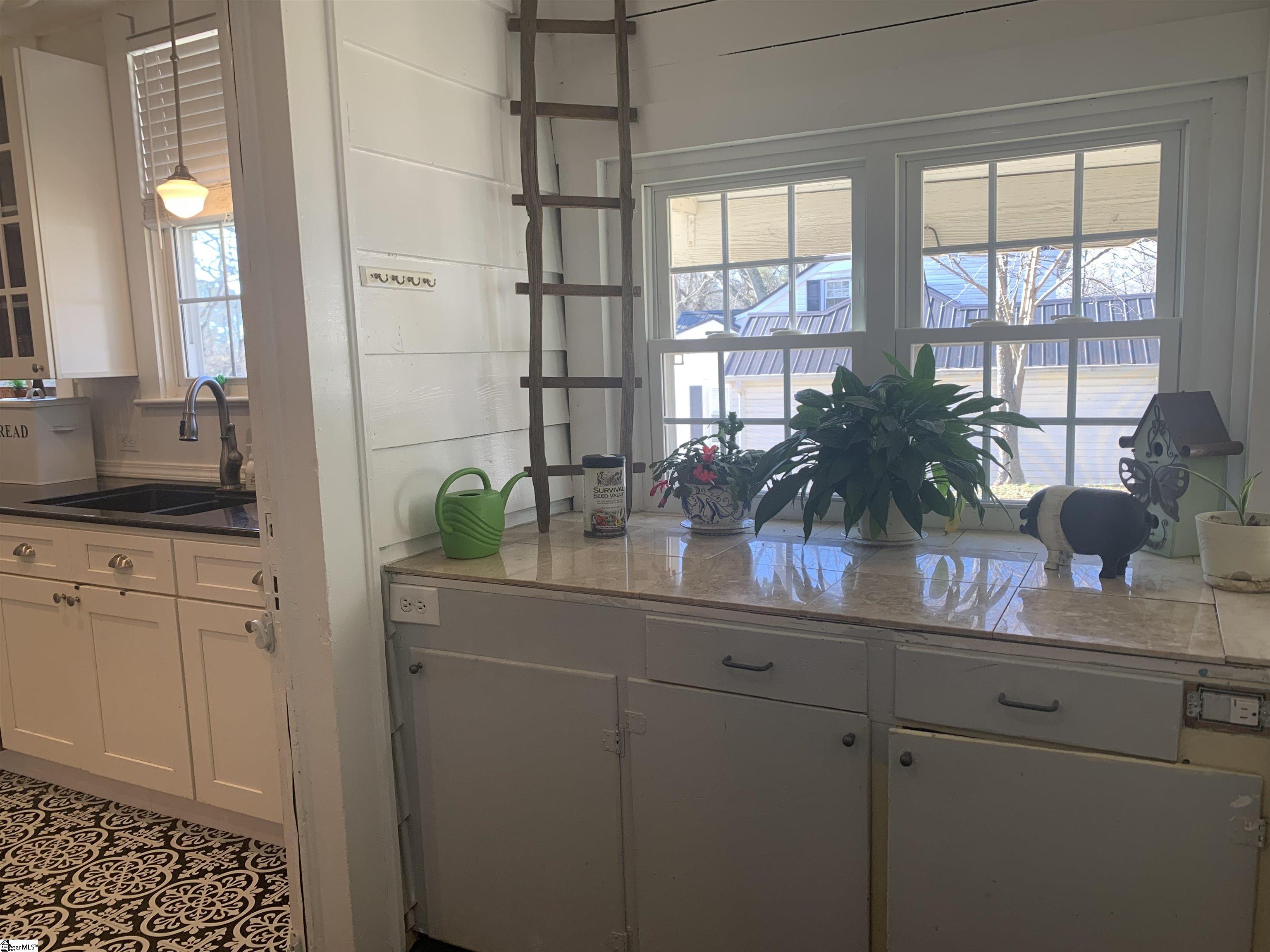 102 Highland Road Easley, SC 29640