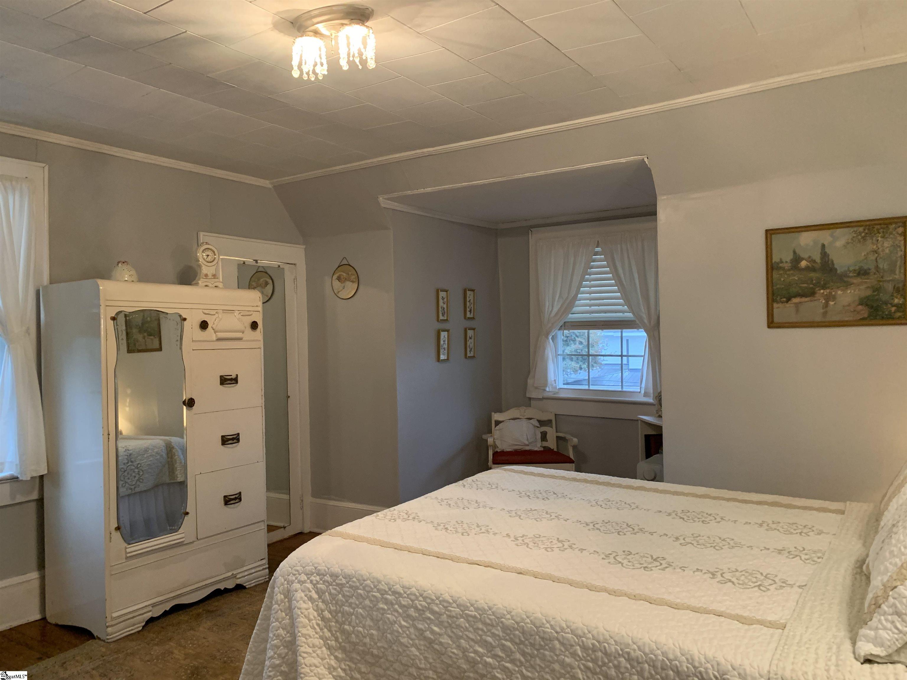 102 Highland Road Easley, SC 29640