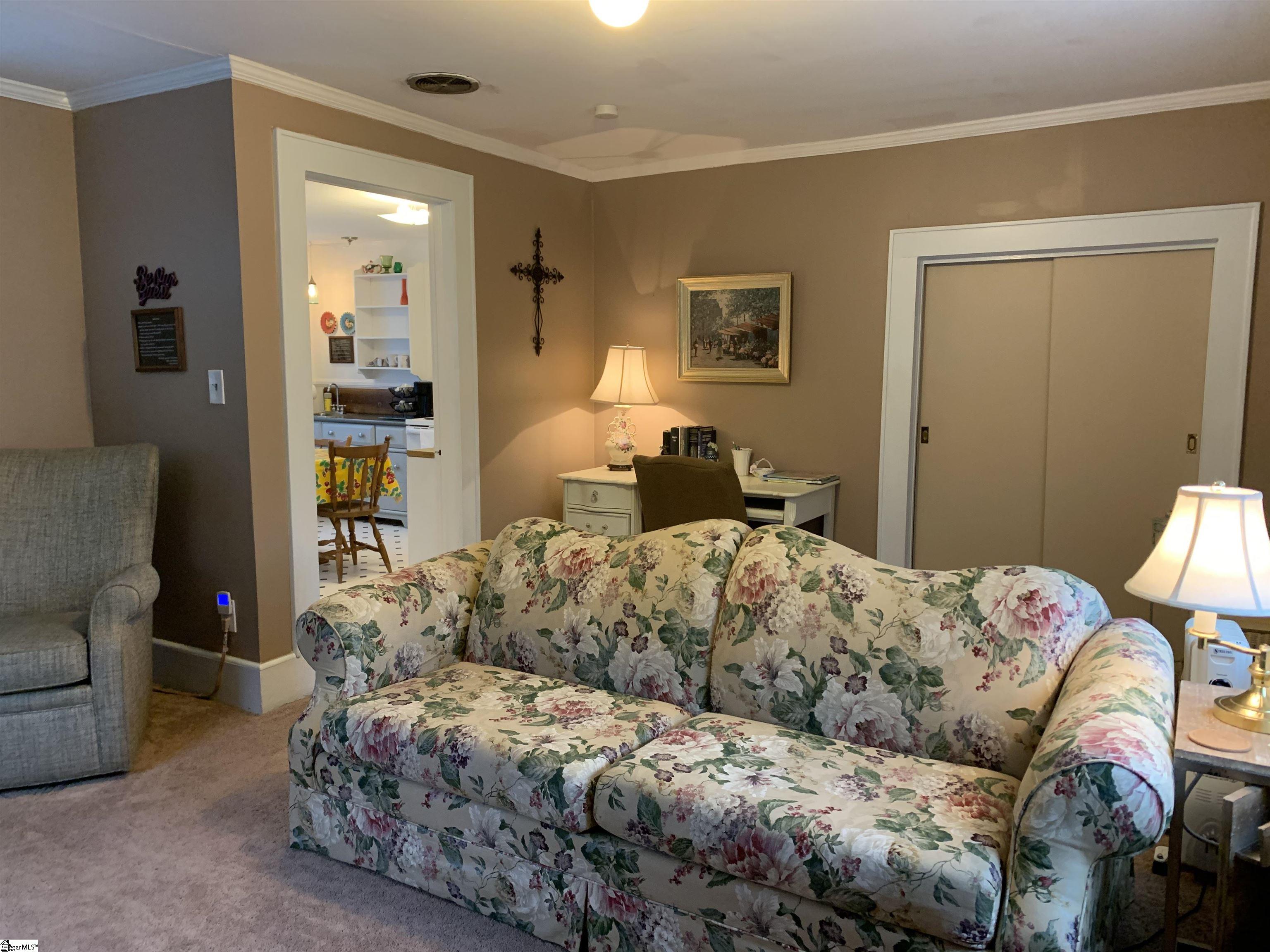 102 Highland Road Easley, SC 29640
