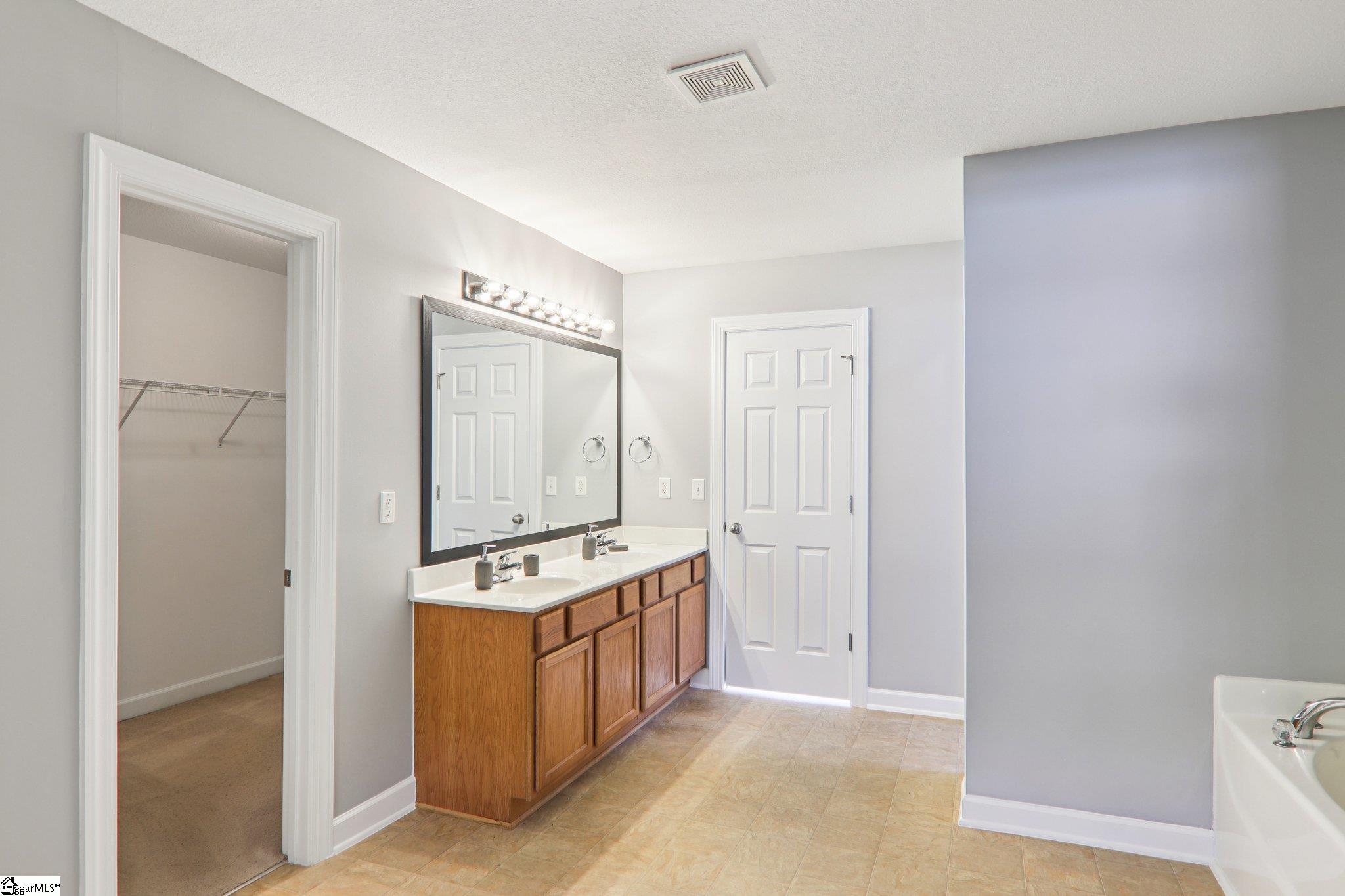236 Worcester Lane Easley, SC 29642