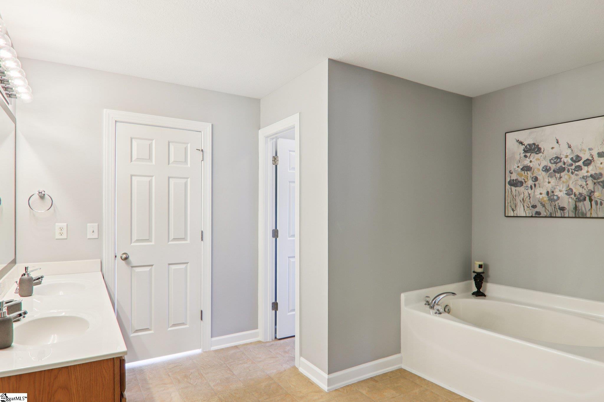 236 Worcester Lane Easley, SC 29642