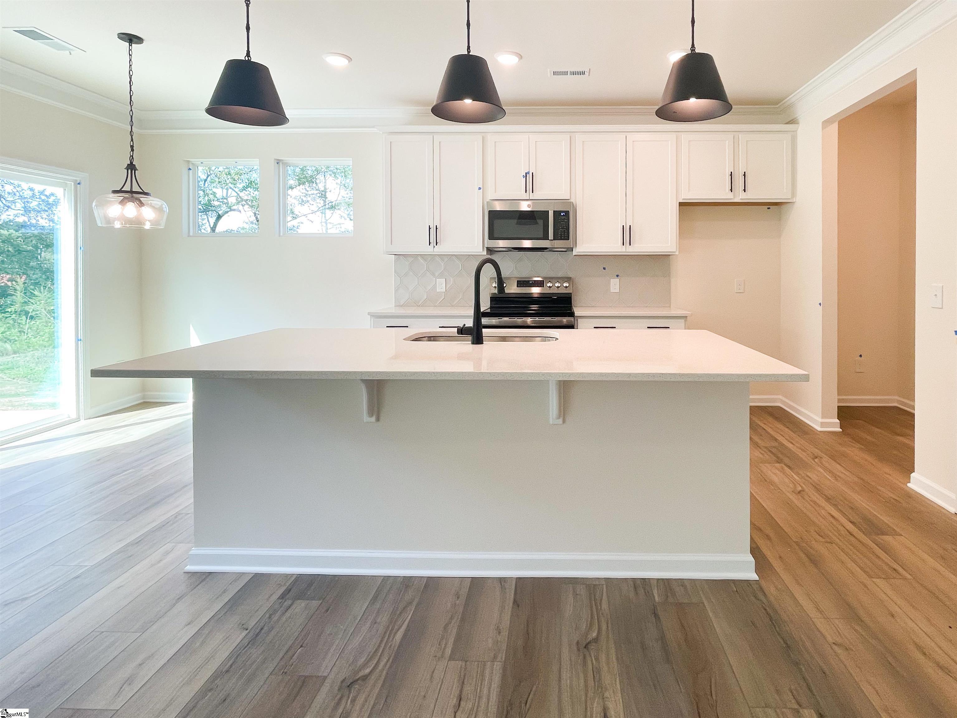 652 Columbus Circle Simpsonville, SC 29680