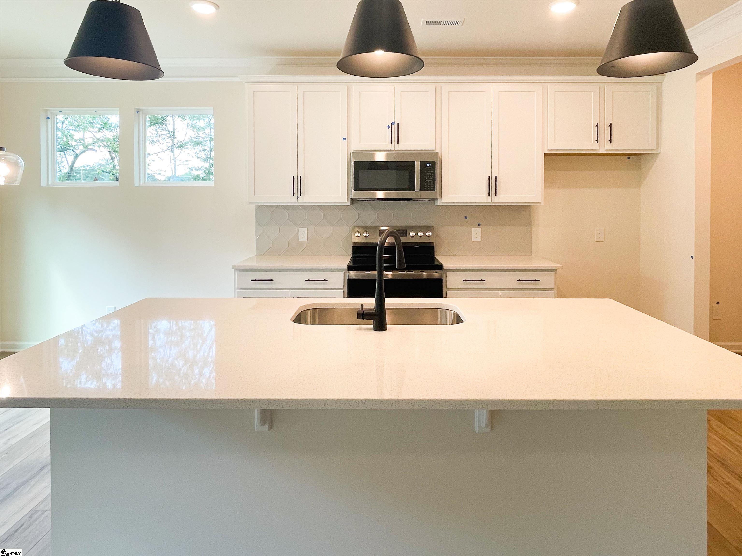 652 Columbus Circle Simpsonville, SC 29680