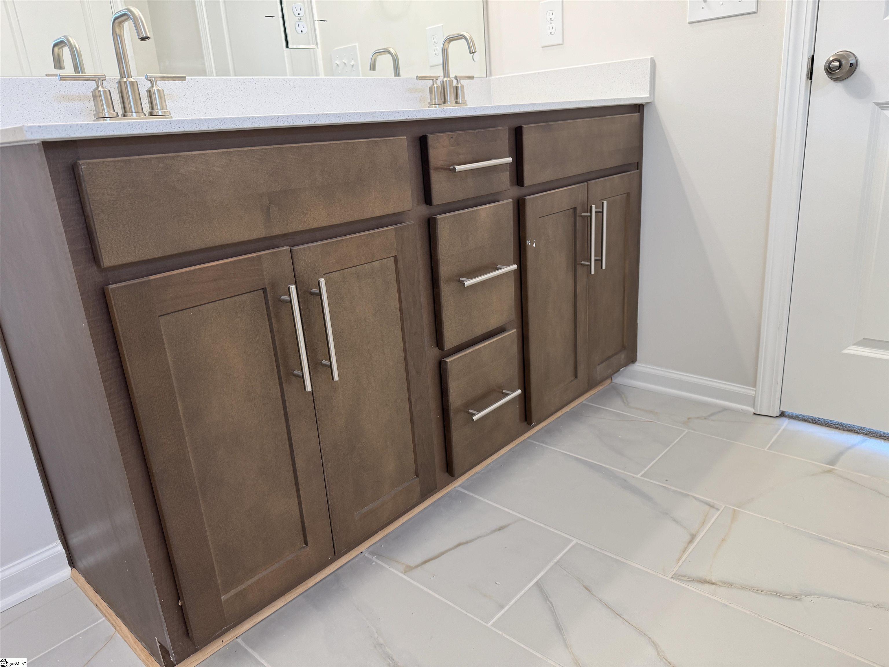 672 Columbus Circle Simpsonville, SC 29680