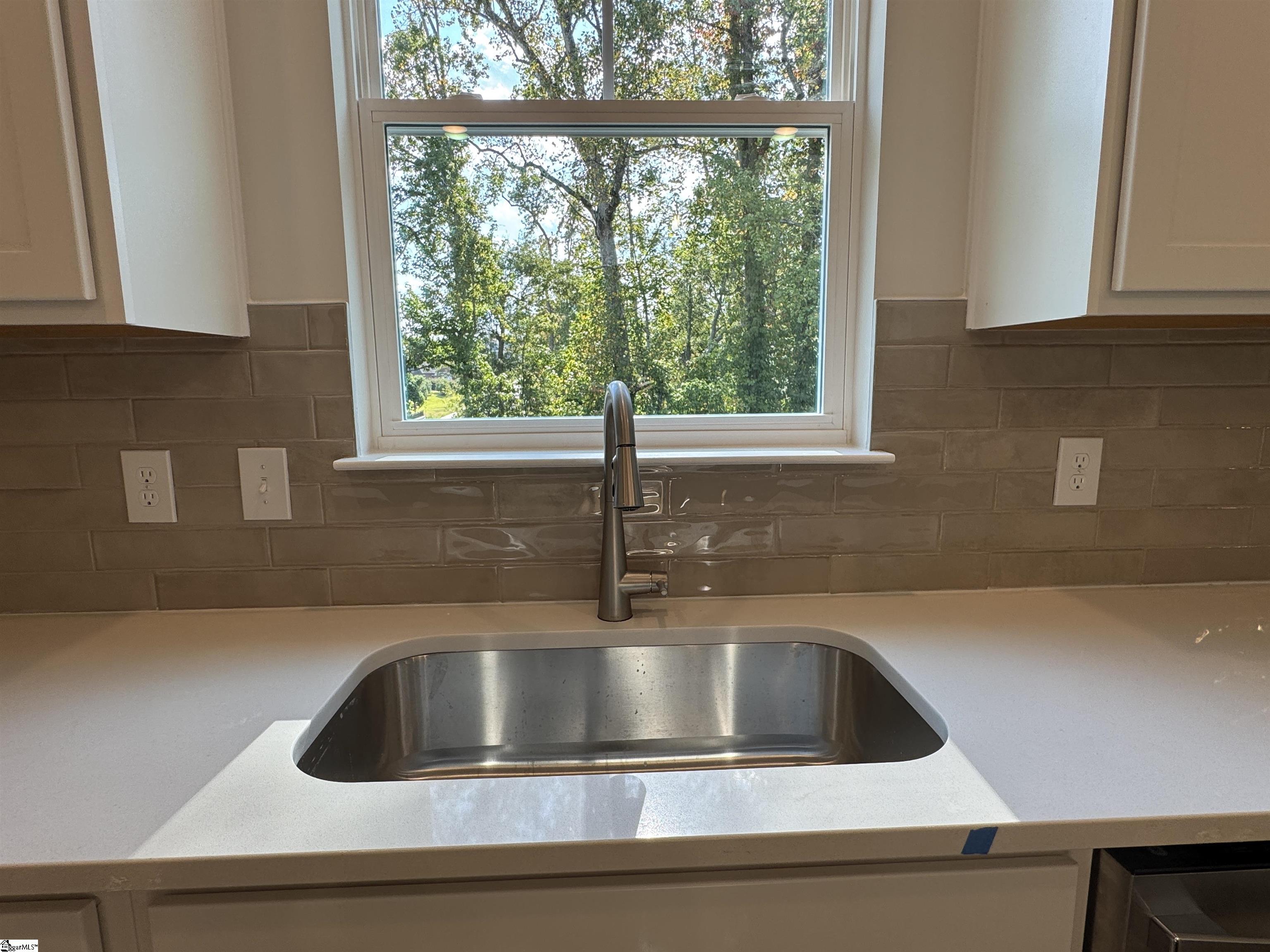 672 Columbus Circle Simpsonville, SC 29680