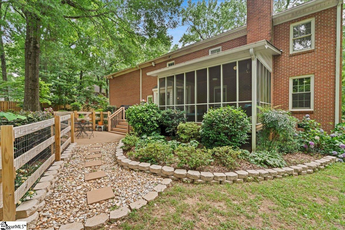 104 Shadowcreek Court Simpsonville, SC 29681