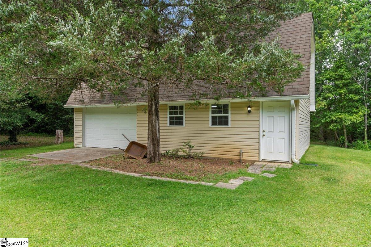 104 Shadowcreek Court Simpsonville, SC 29681