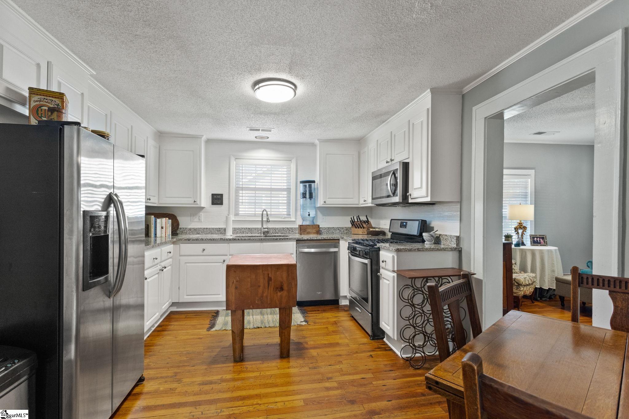 20 Haynesworth Street Greenville, SC 29611