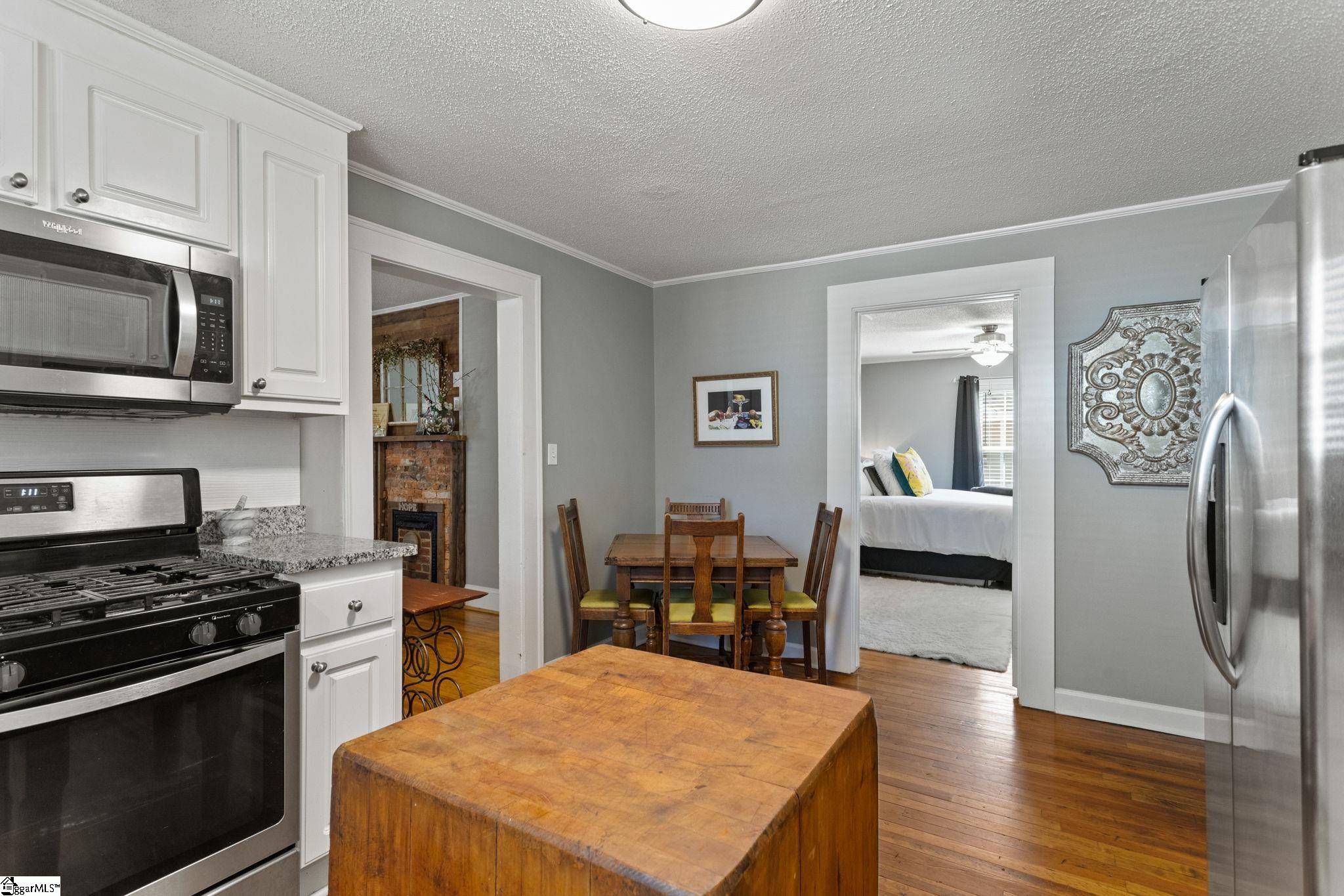 20 Haynesworth Street Greenville, SC 29611