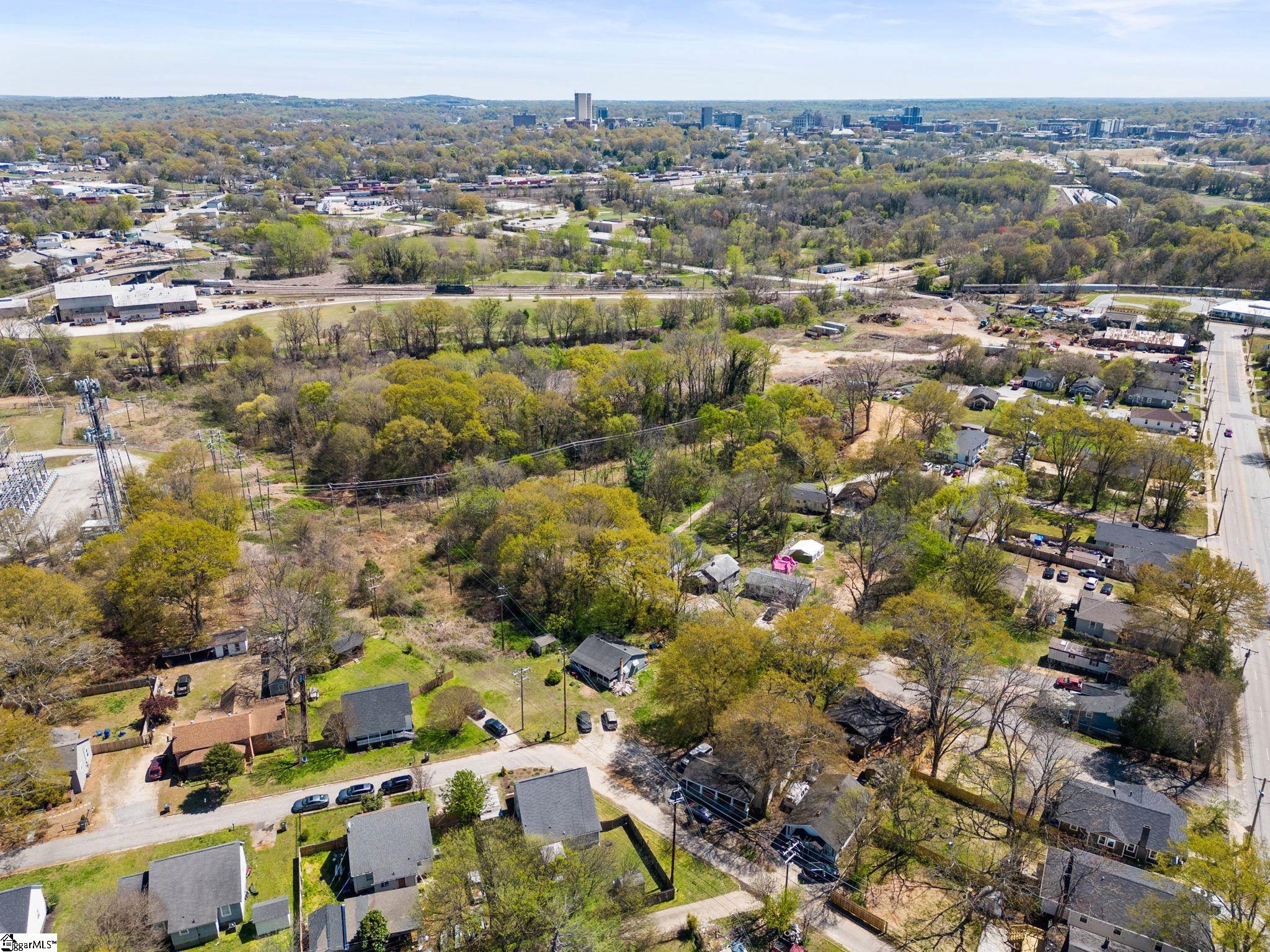 20 Haynesworth Street Greenville, SC 29611