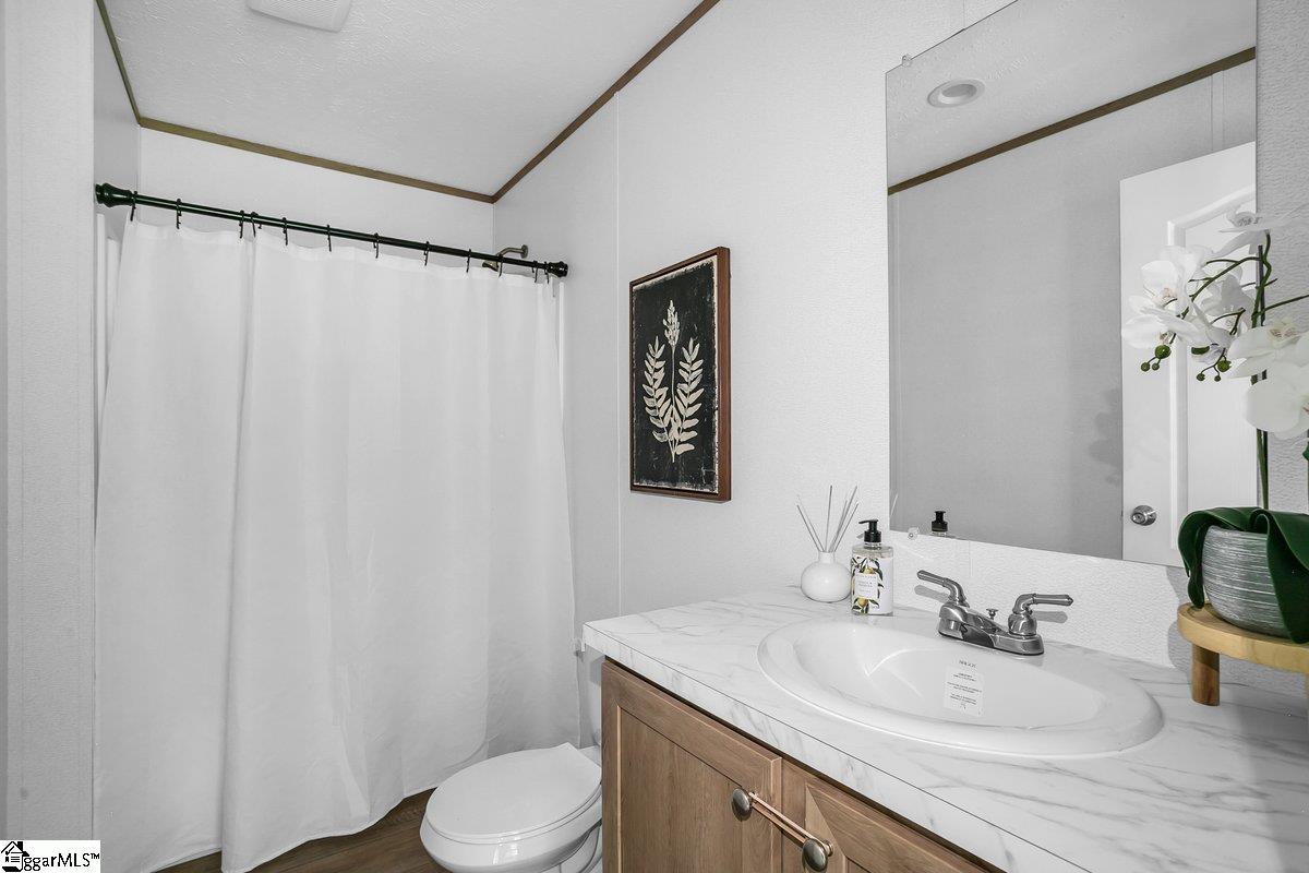 300 Redfern Court Easley, SC 29640