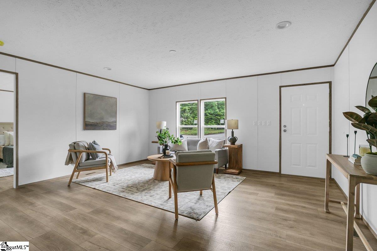 300 Redfern Court Easley, SC 29640