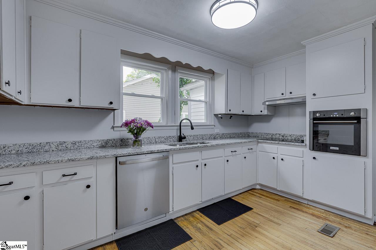413 Rogers Avenue Greenville, SC 29617-7711