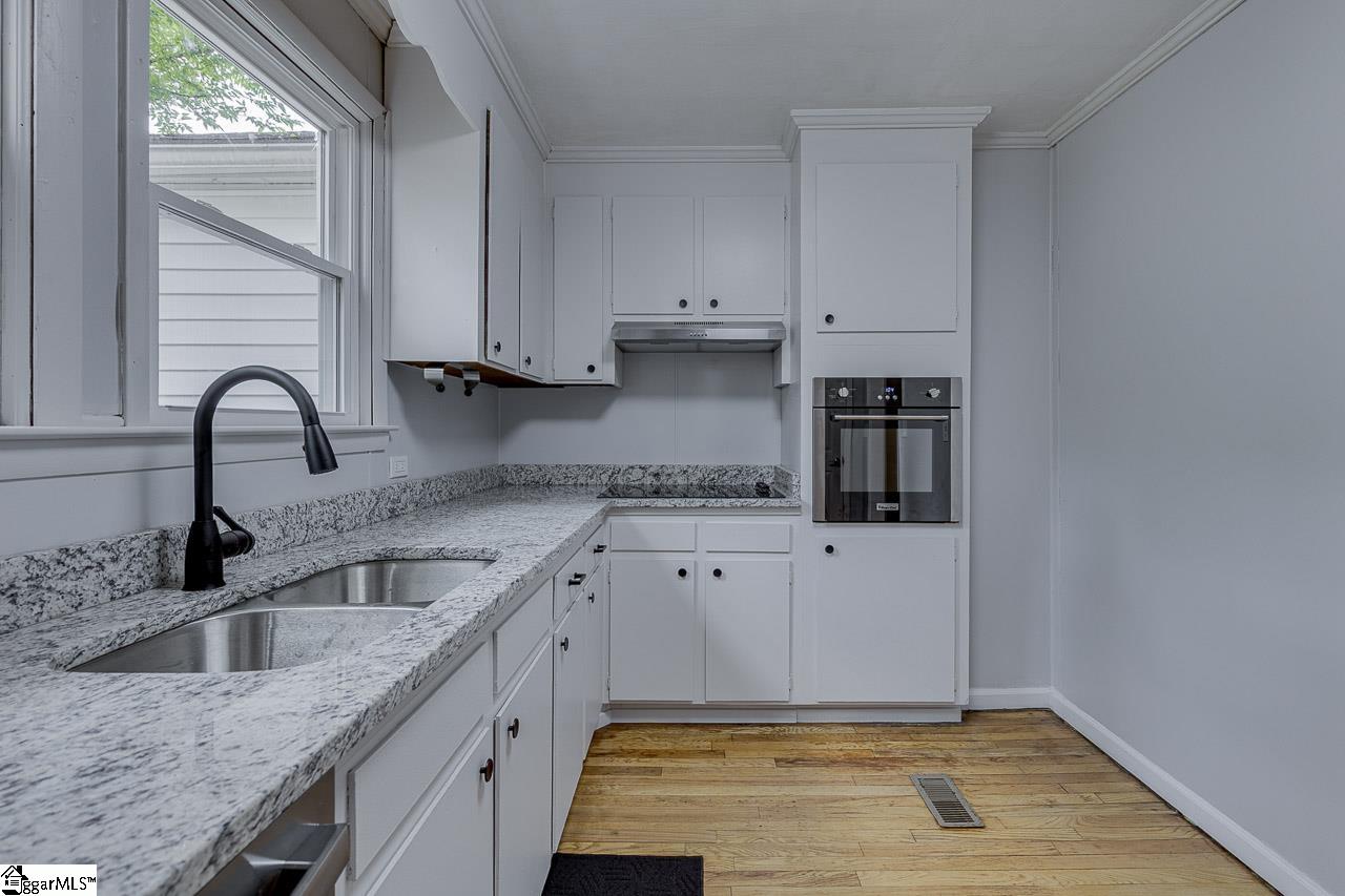 413 Rogers Avenue Greenville, SC 29617-7711