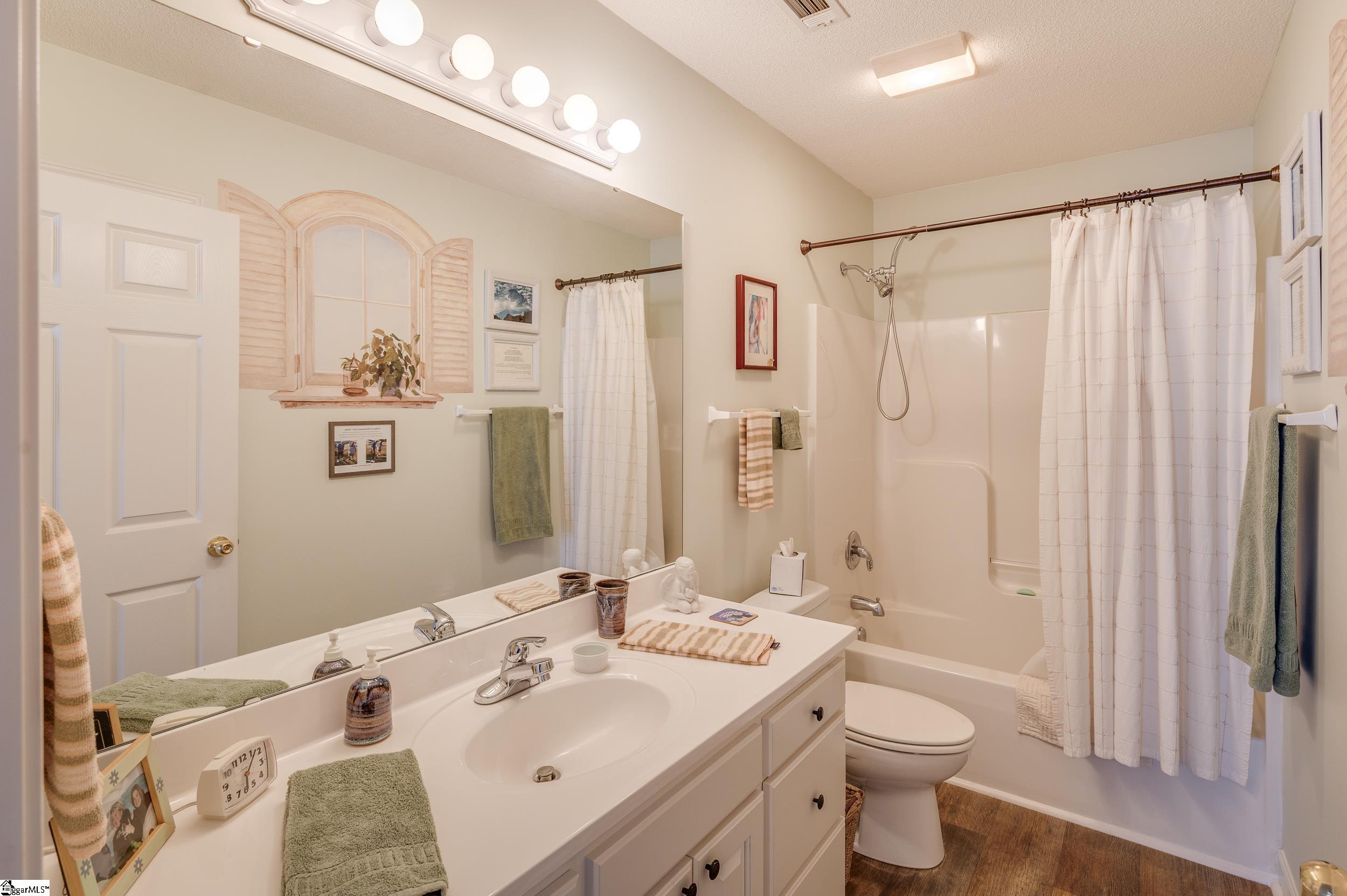 110 Baldwin Place Easley, SC 29642