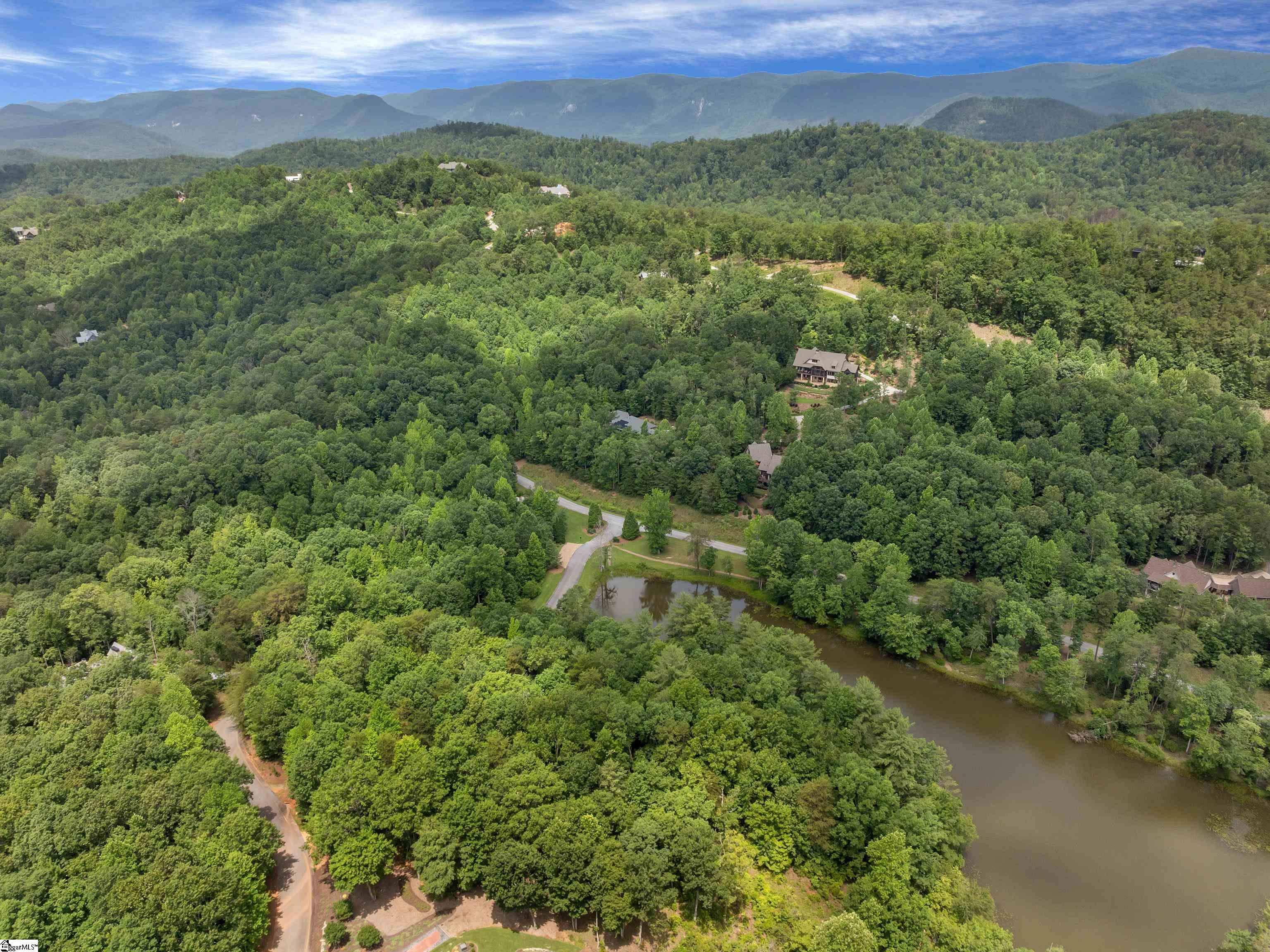 25 Lakes Edge Way Marietta, SC 29661