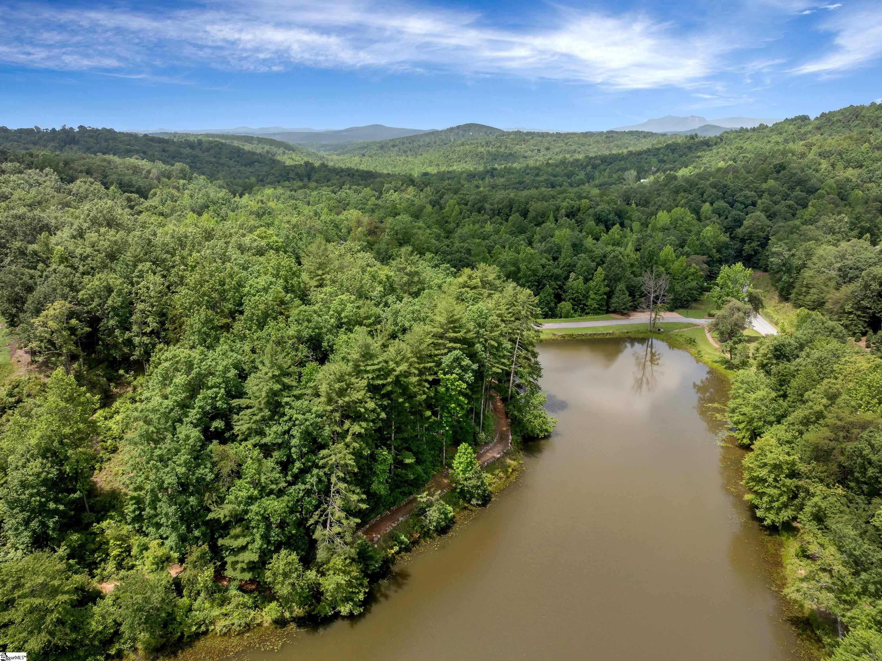 25 Lakes Edge Way Marietta, SC 29661