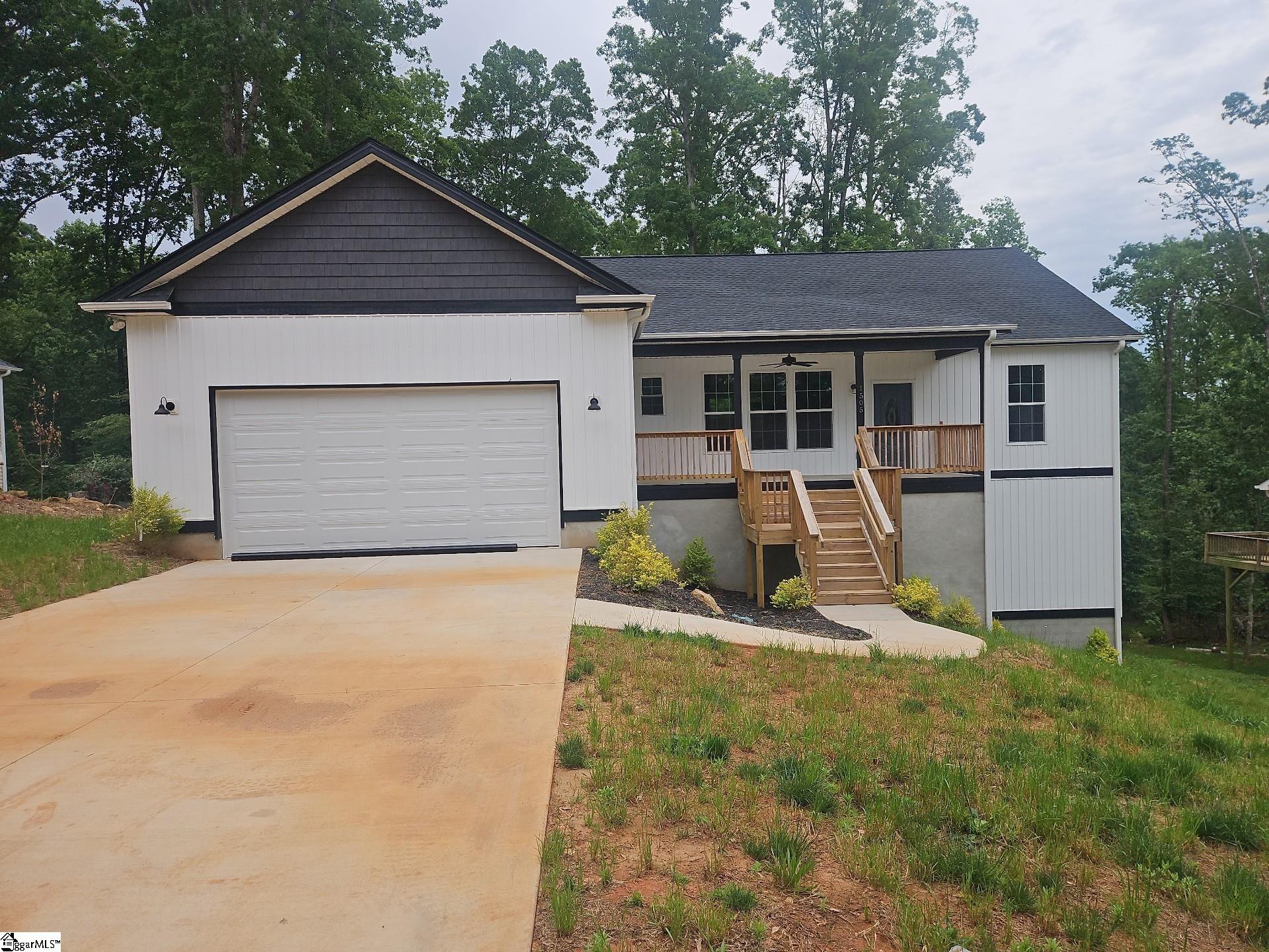 1505 E Saluda Lake Road Greenville, SC 29611