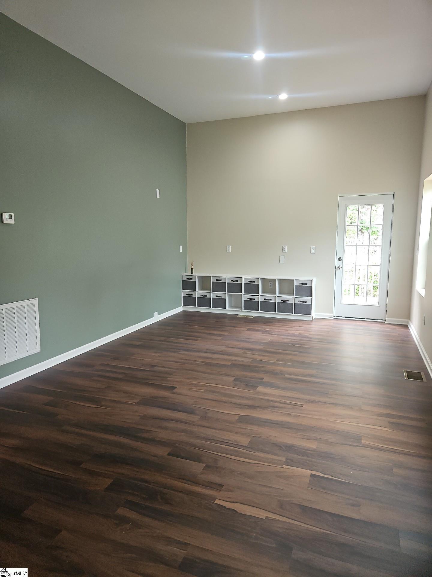 1505 E Saluda Lake Road Greenville, SC 29611