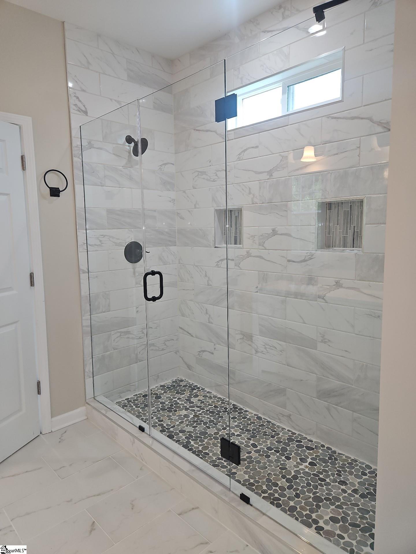 1505 E Saluda Lake Road Greenville, SC 29611