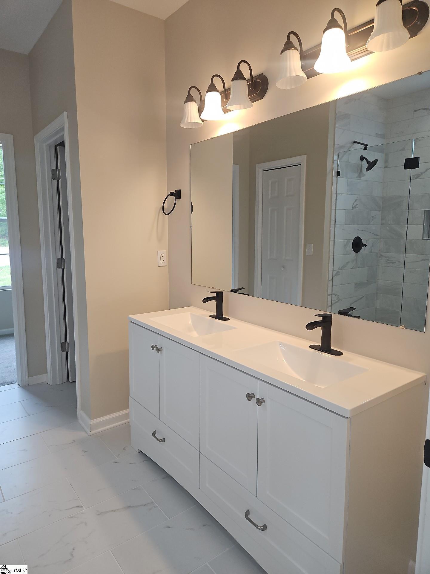 1505 E Saluda Lake Road Greenville, SC 29611