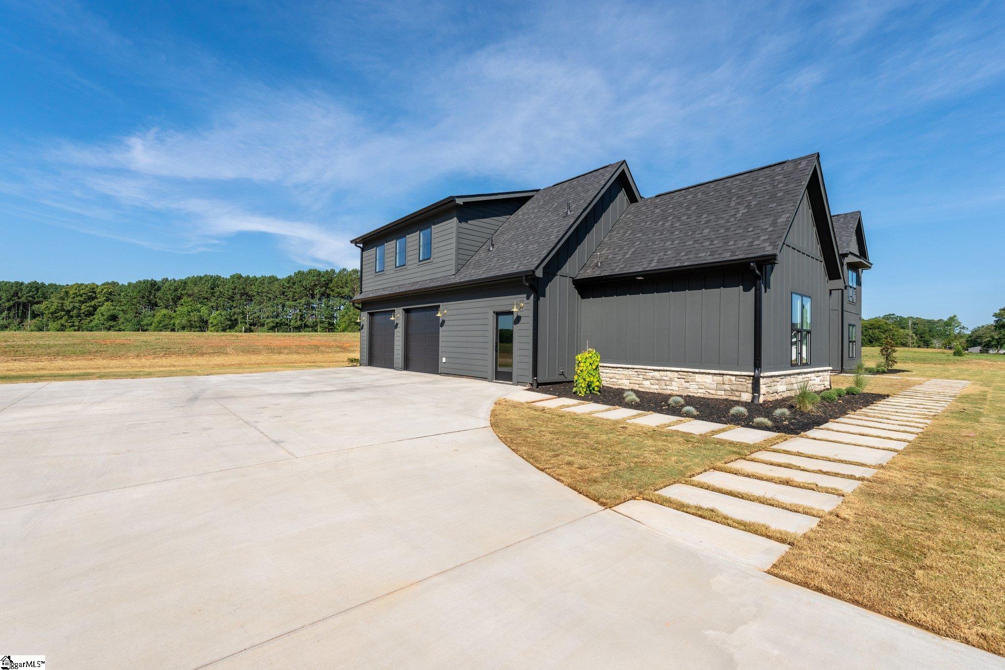744 Garrison Road Pelzer, SC 29669