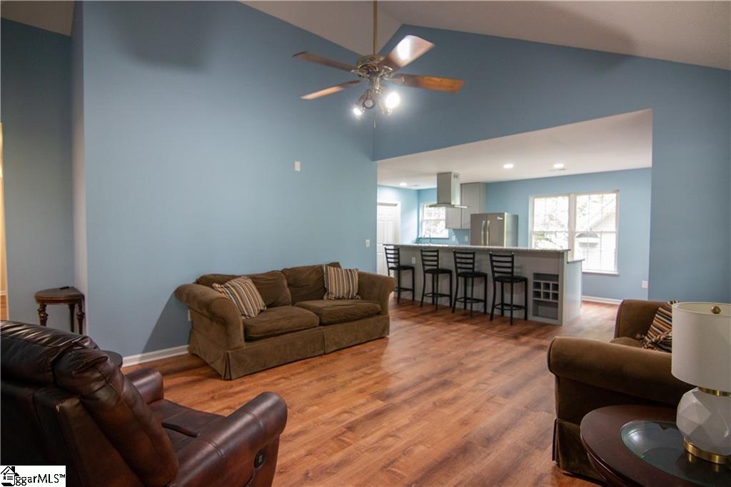 124 Grand Oak Drive Pendelton, SC 29670