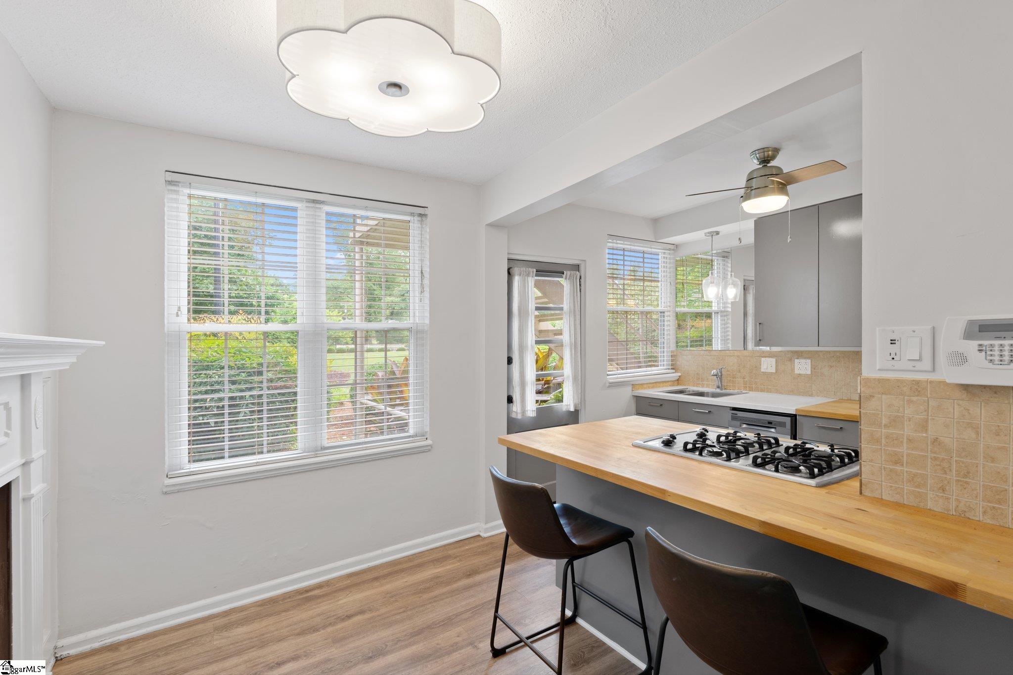 601 Cleveland Street UNIT Unit 13-A Greenville, SC 29601